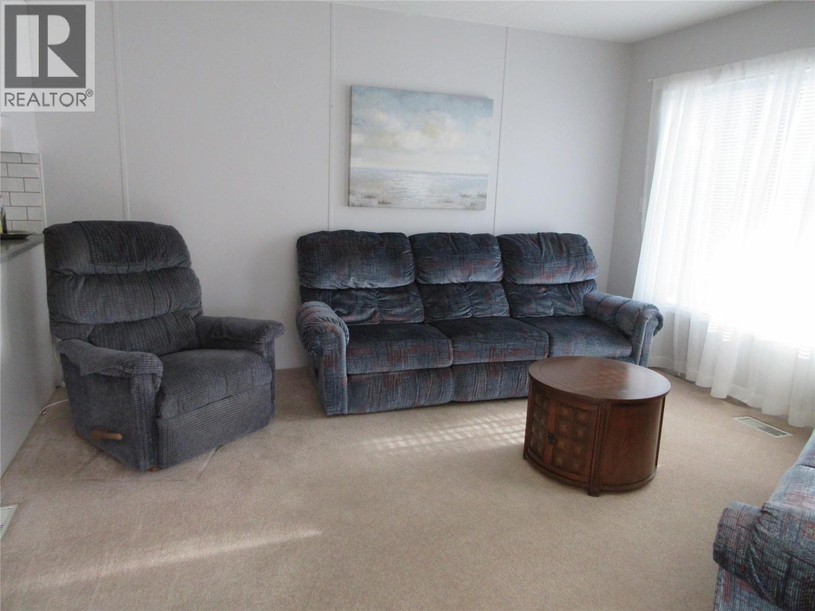 Picture for Unit #552, 415 Commonwealth  Road