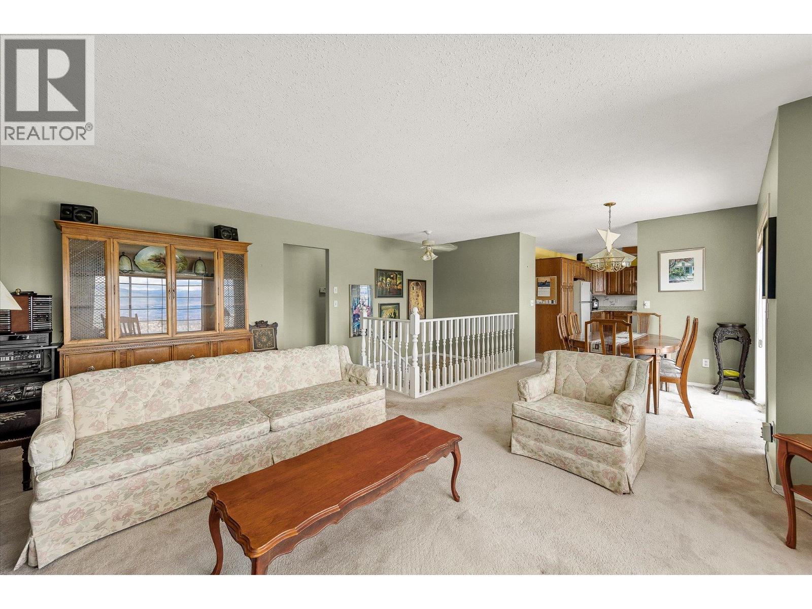 Picture for 3278 Sundance  Drive https://www.cirrealty.ca/reb/bc/3/10365593_26.jpg