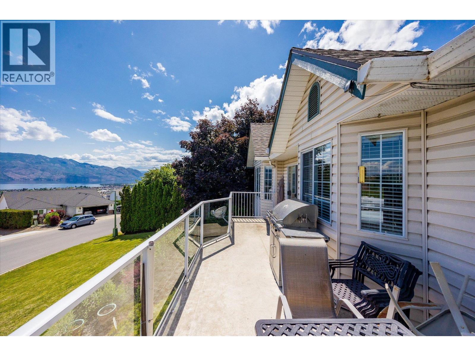 Picture for 3278 Sundance  Drive https://www.cirrealty.ca/reb/bc/3/10365593_31.jpg