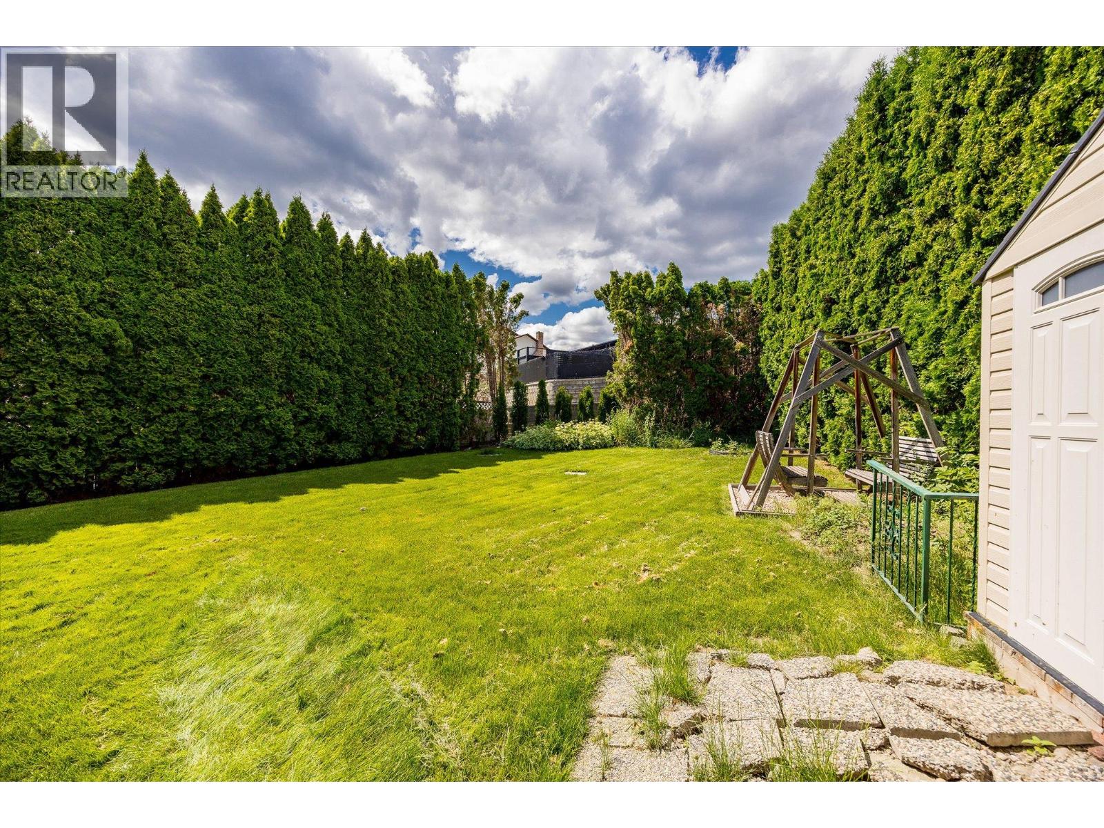 Picture for 3278 Sundance  Drive https://www.cirrealty.ca/reb/bc/3/10365593_56.jpg