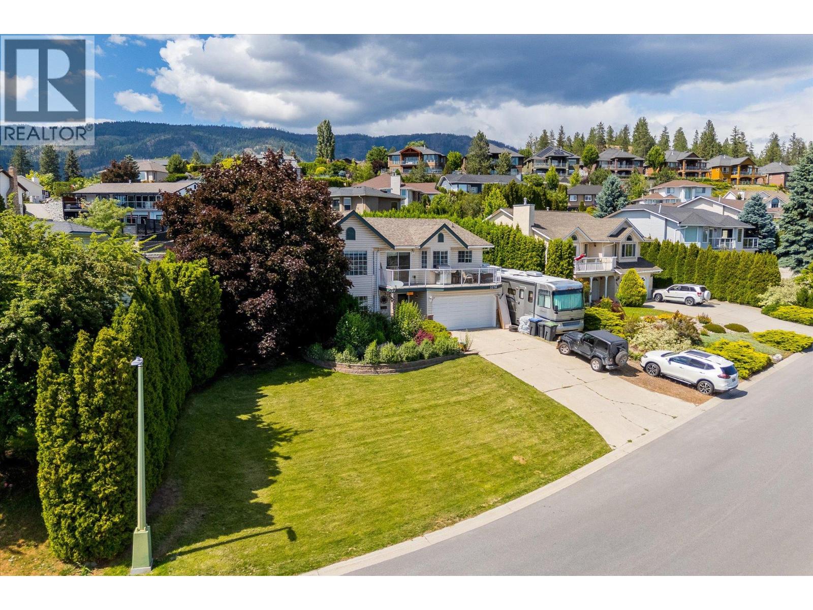 Picture for 3278 Sundance  Drive https://www.cirrealty.ca/reb/bc/3/10365593_61.jpg