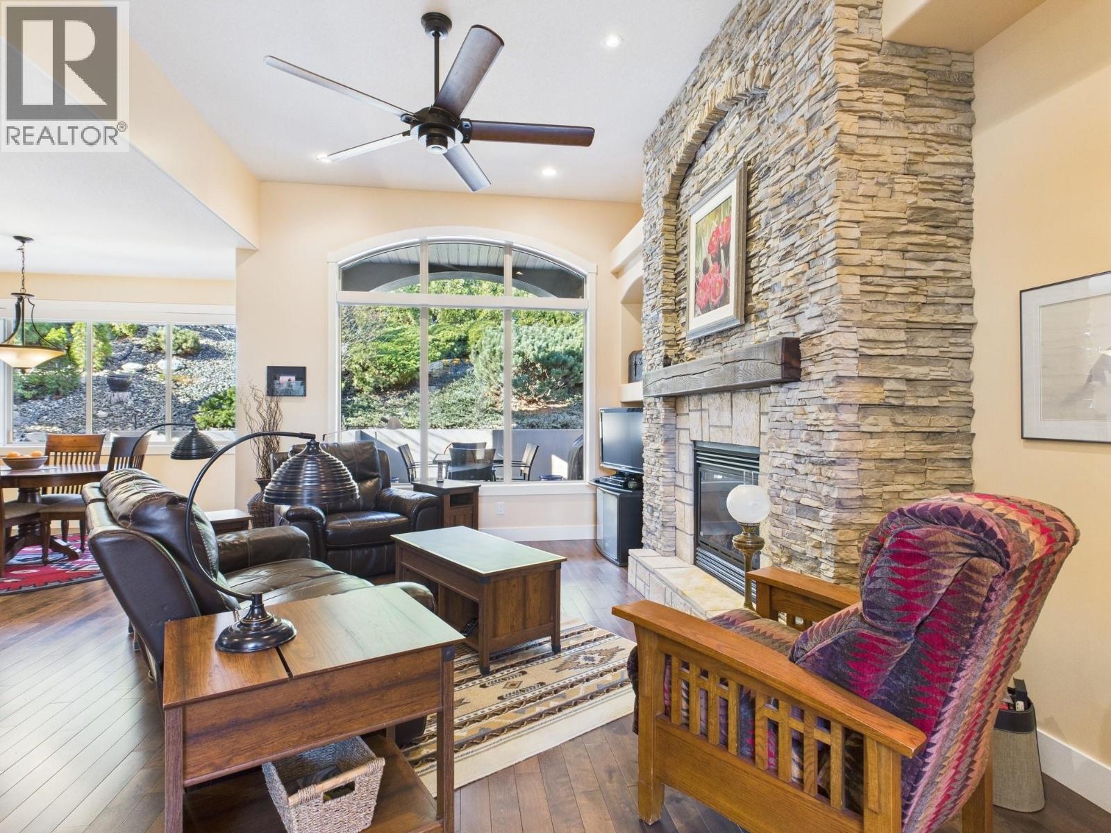 Picture for 12 WILDFLOWER  Court