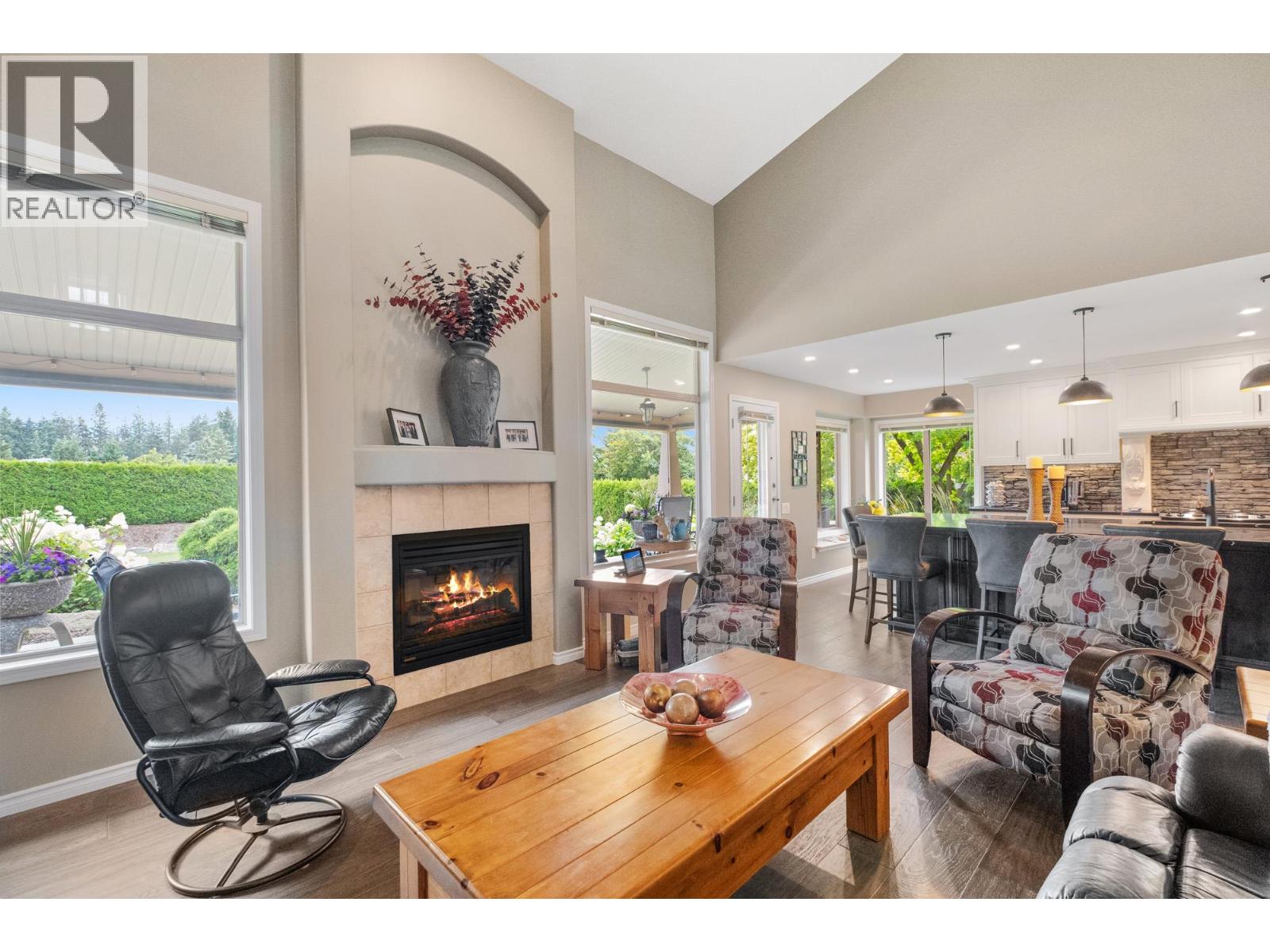 Picture for 3585 Kimatouche  Road https://www.cirrealty.ca/reb/bc/3/10365783_13.jpg