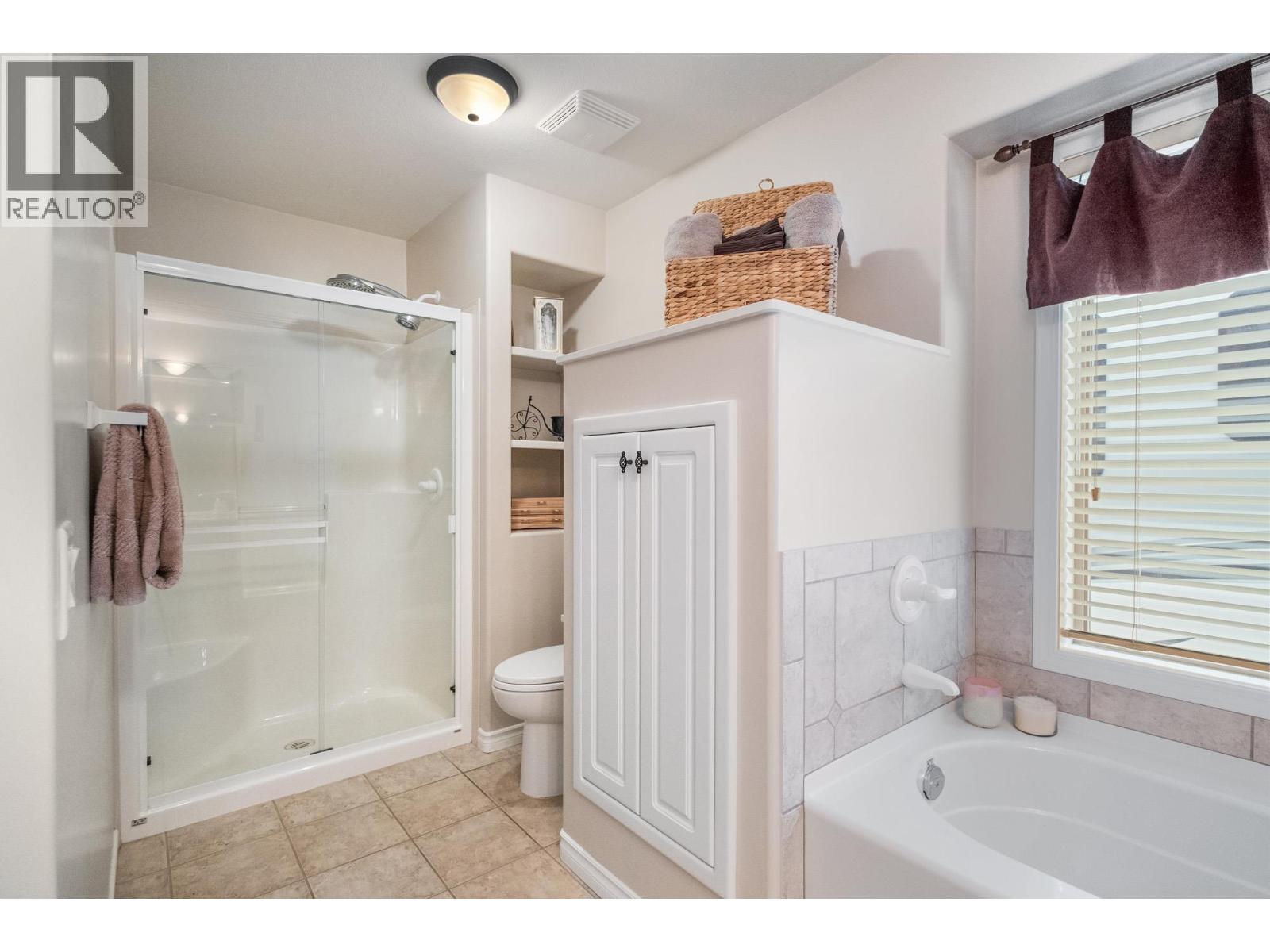 Picture for 3585 Kimatouche  Road https://www.cirrealty.ca/reb/bc/3/10365783_19.jpg