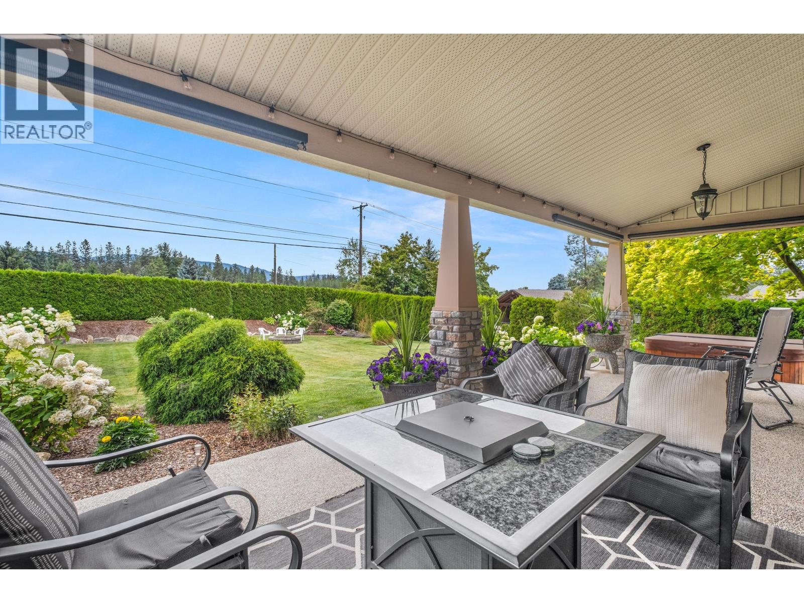 Picture for 3585 Kimatouche  Road https://www.cirrealty.ca/reb/bc/3/10365783_40.jpg