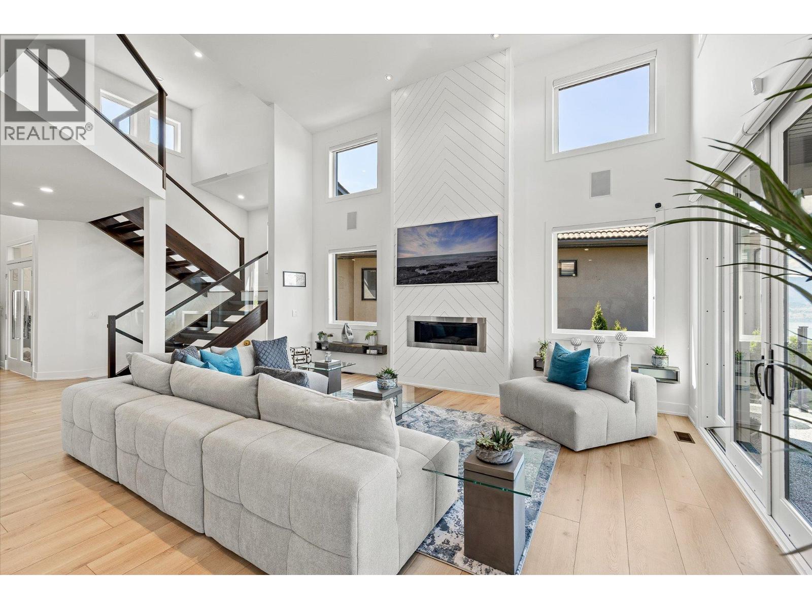 Picture for 750 Kuipers  Crescent https://www.cirrealty.ca/reb/bc/3/10365833_9.jpg