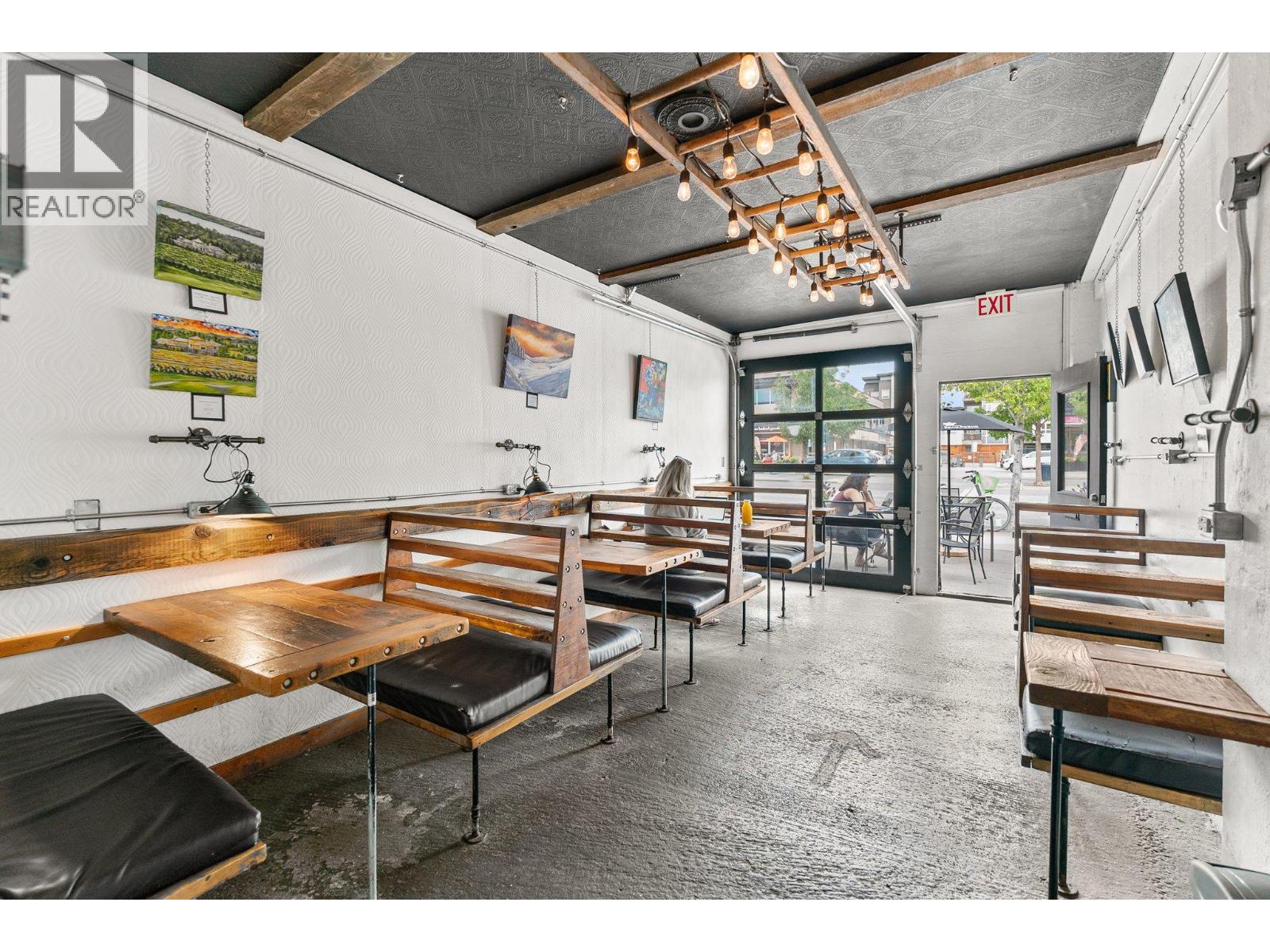 Picture for Unit #100, 1615 Dickson  Avenue https://www.cirrealty.ca/reb/bc/3/10365893_16.jpg