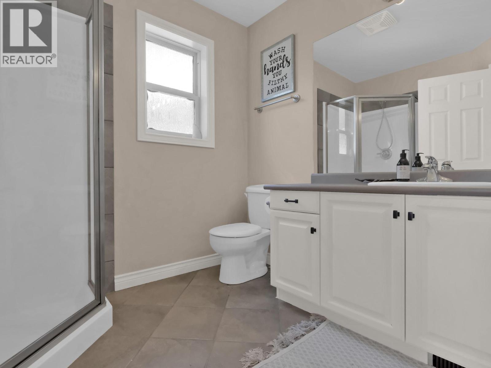 Picture for 3063 Thacker  Drive https://www.cirrealty.ca/reb/bc/3/10365903_13.jpg