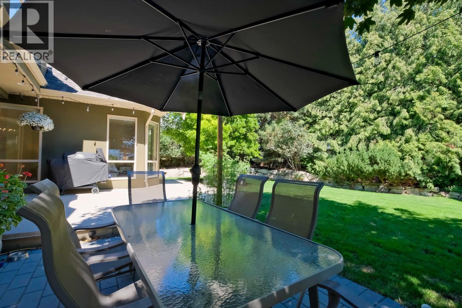 Picture for 3063 Thacker  Drive https://www.cirrealty.ca/reb/bc/3/10365903_17.jpg