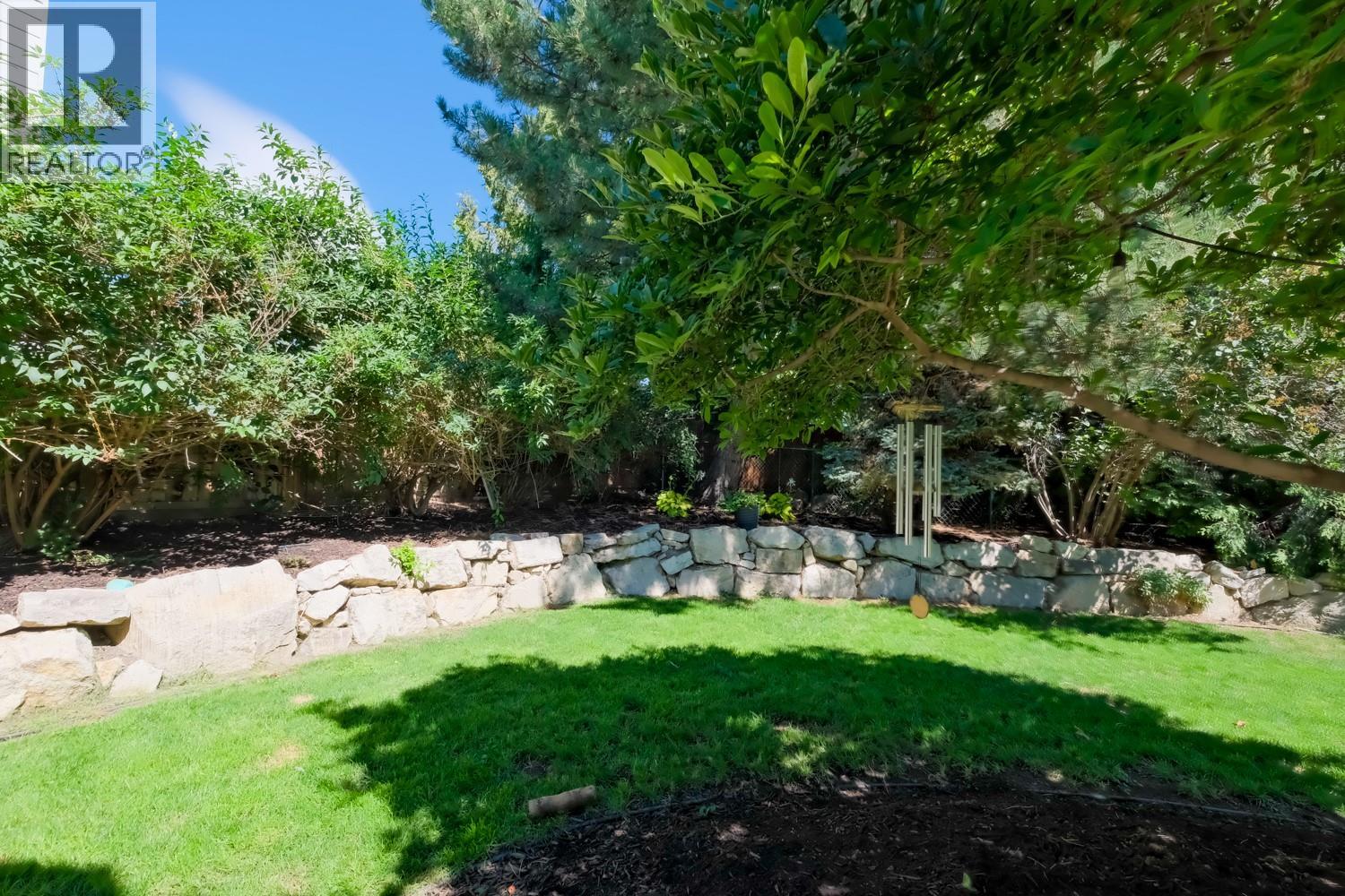 Picture for 3063 Thacker  Drive https://www.cirrealty.ca/reb/bc/3/10365903_19.jpg