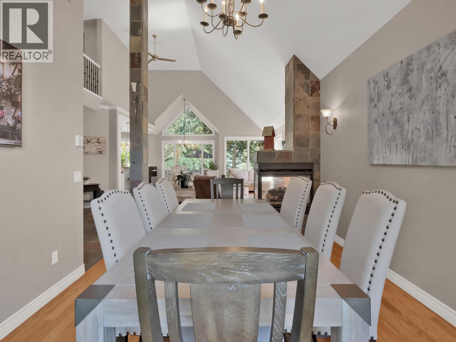 Picture for 3063 Thacker  Drive https://www.cirrealty.ca/reb/bc/3/10365903_61.jpg