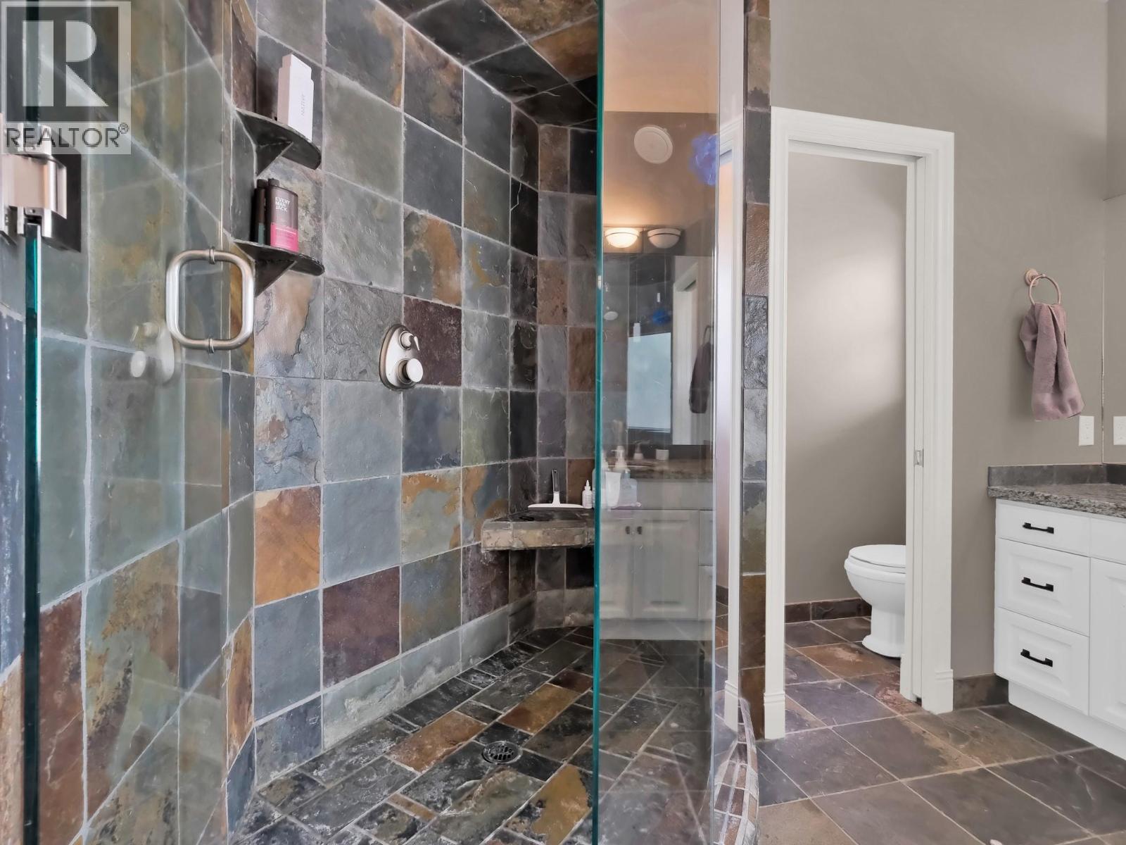 Picture for 3063 Thacker  Drive https://www.cirrealty.ca/reb/bc/3/10365903_67.jpg