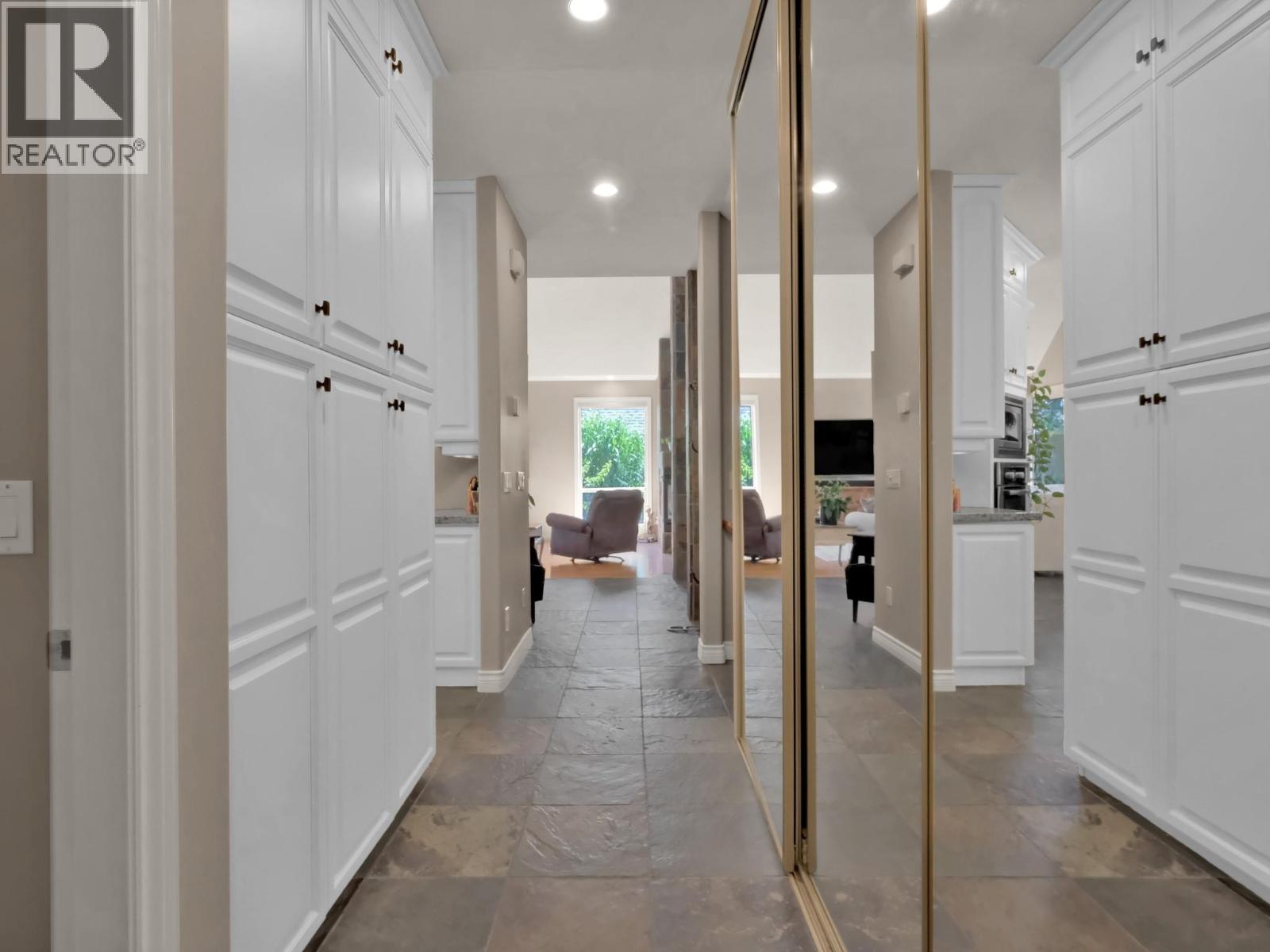 Picture for 3063 Thacker  Drive https://www.cirrealty.ca/reb/bc/3/10365903_71.jpg