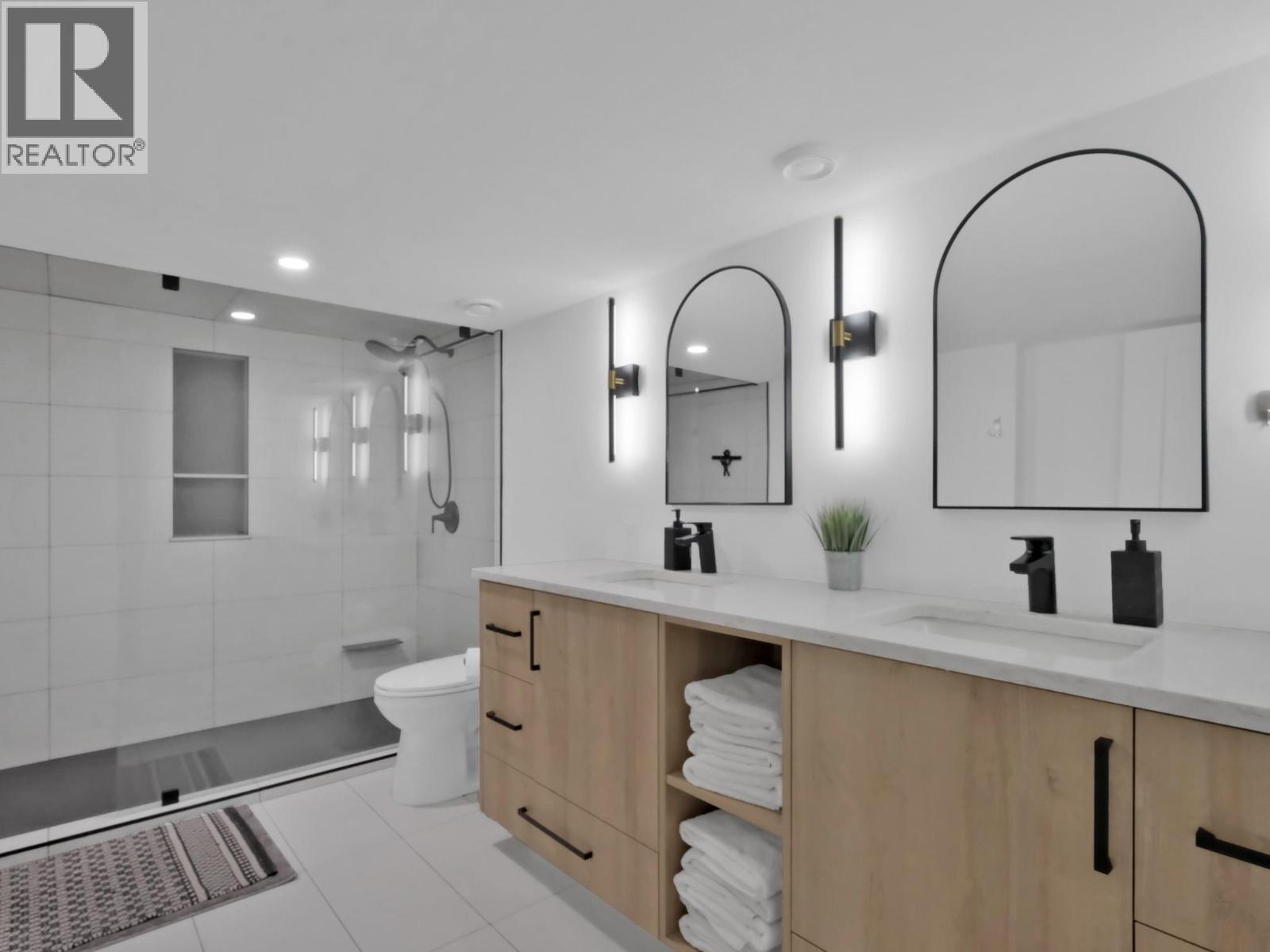 Picture for 3063 Thacker  Drive https://www.cirrealty.ca/reb/bc/3/10365903_74.jpg