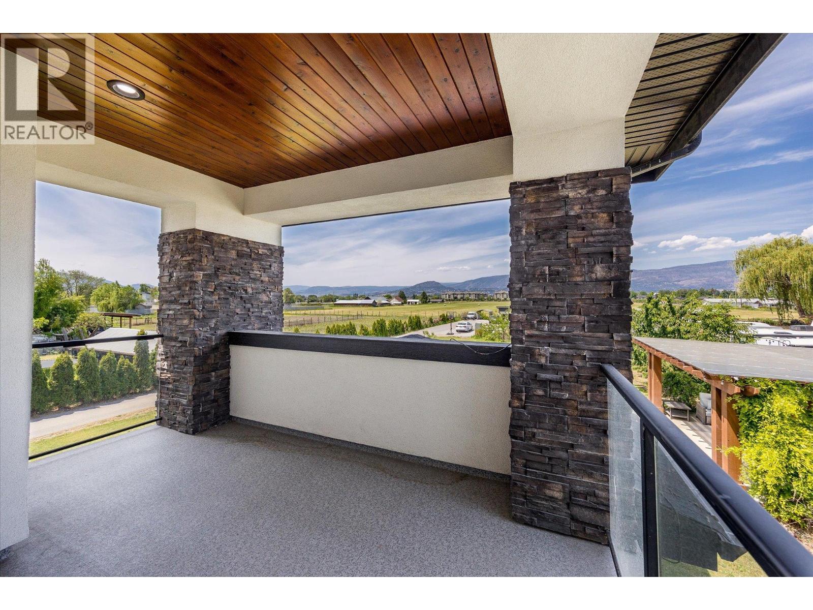 Picture for 3666 Benvoulin  Road https://www.cirrealty.ca/reb/bc/3/10365913_32.jpg