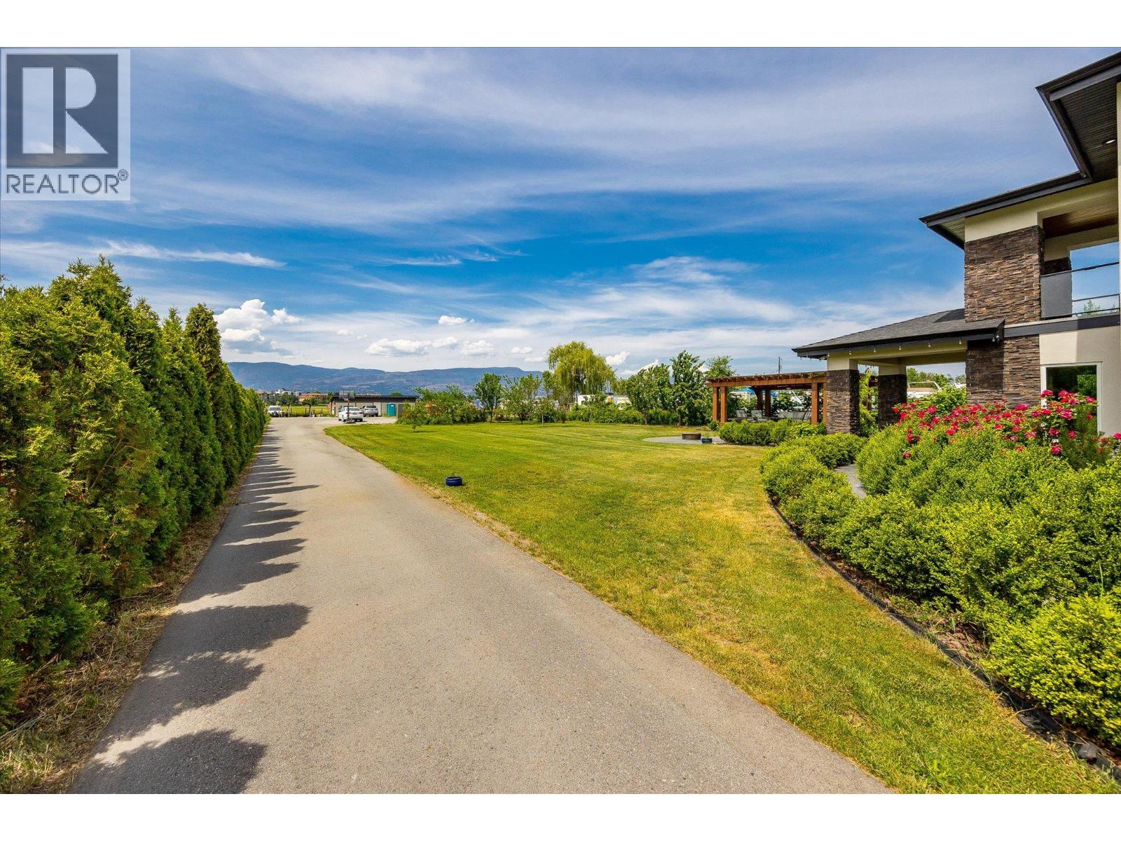 Picture for 3666 Benvoulin  Road https://www.cirrealty.ca/reb/bc/3/10365913_69.jpg