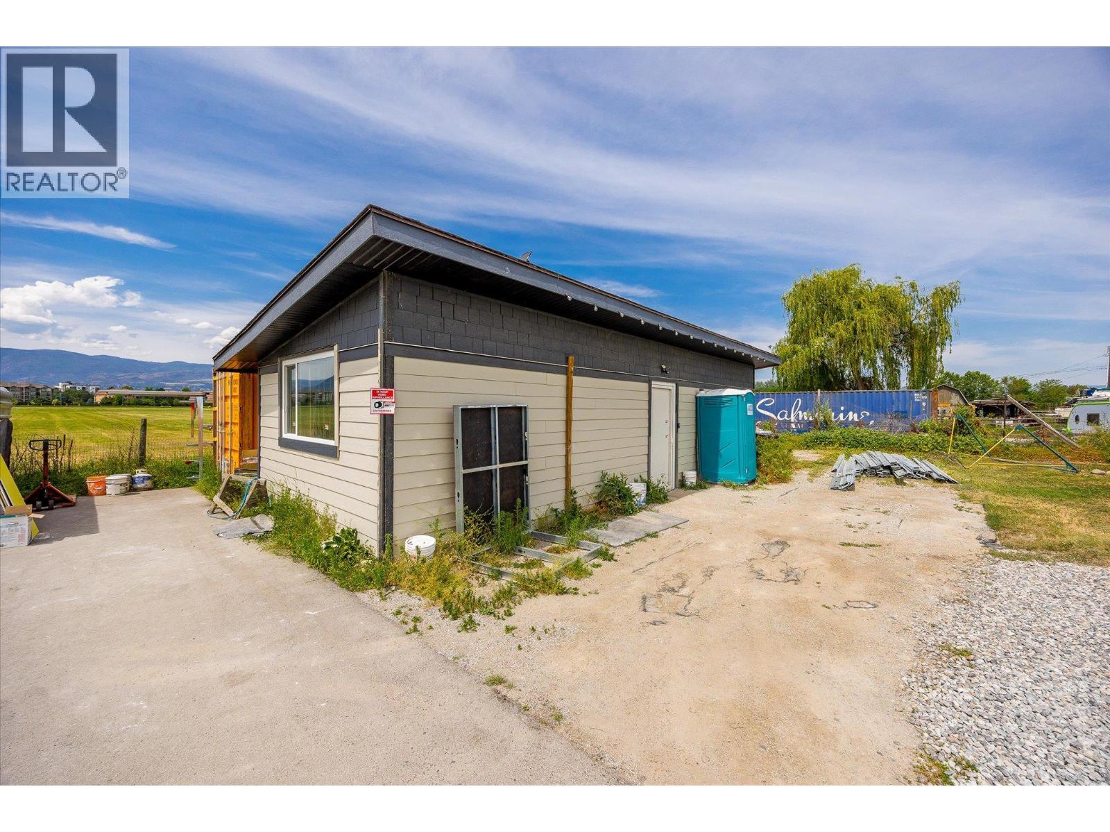 Picture for 3666 Benvoulin  Road https://www.cirrealty.ca/reb/bc/3/10365913_75.jpg