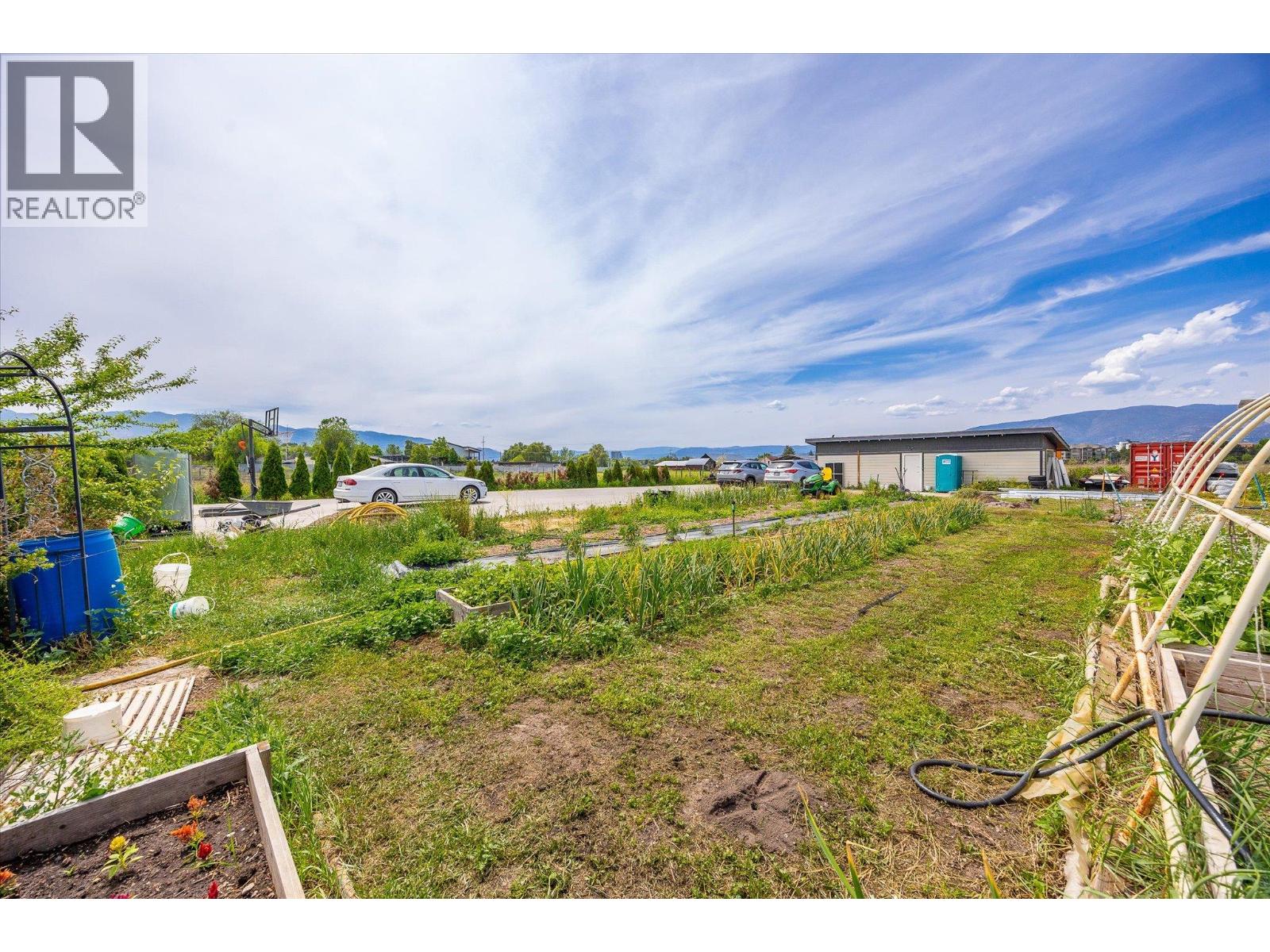 Picture for 3666 Benvoulin  Road https://www.cirrealty.ca/reb/bc/3/10365913_78.jpg