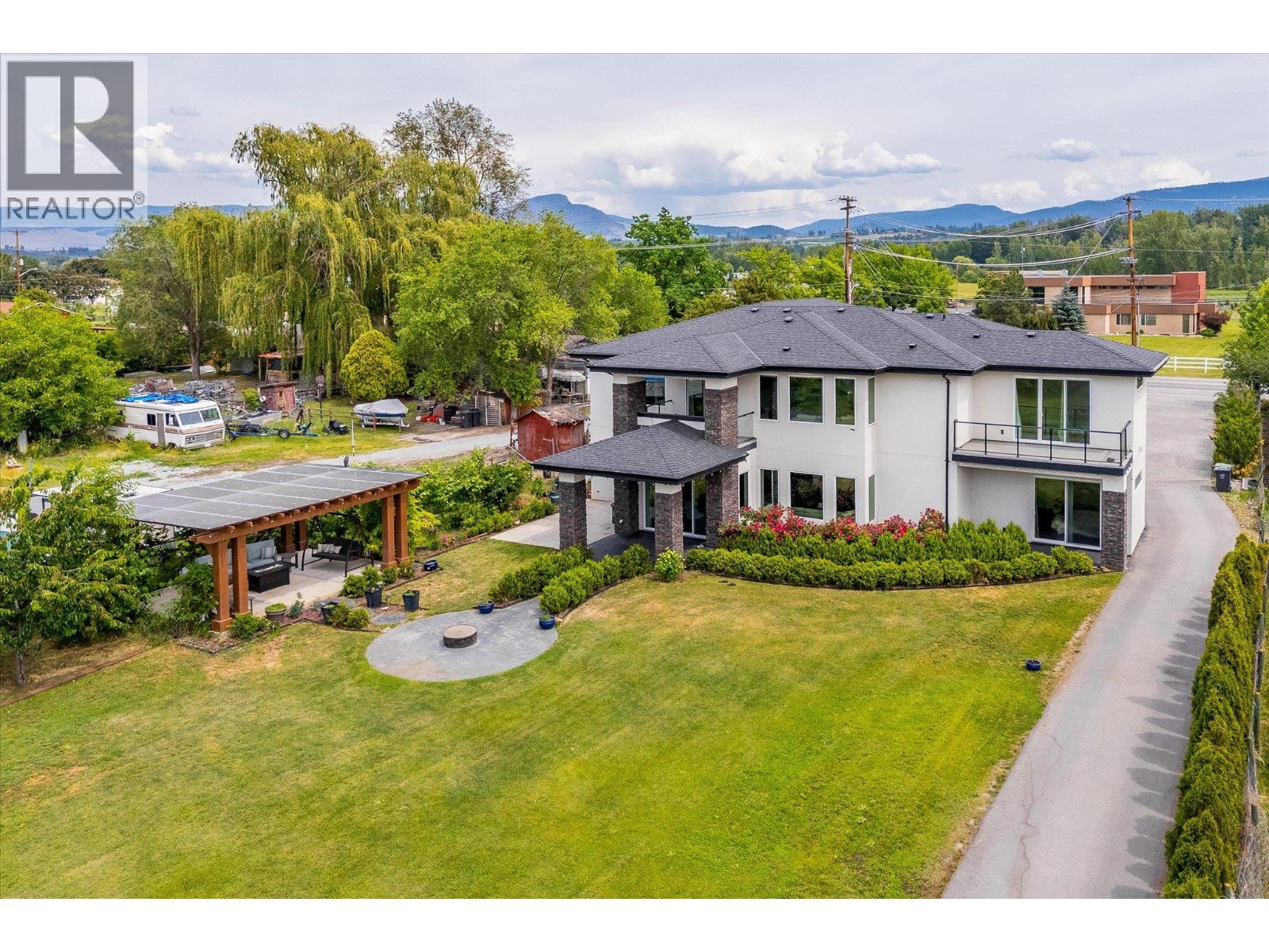 Picture for 3666 Benvoulin  Road https://www.cirrealty.ca/reb/bc/3/10365913_92.jpg