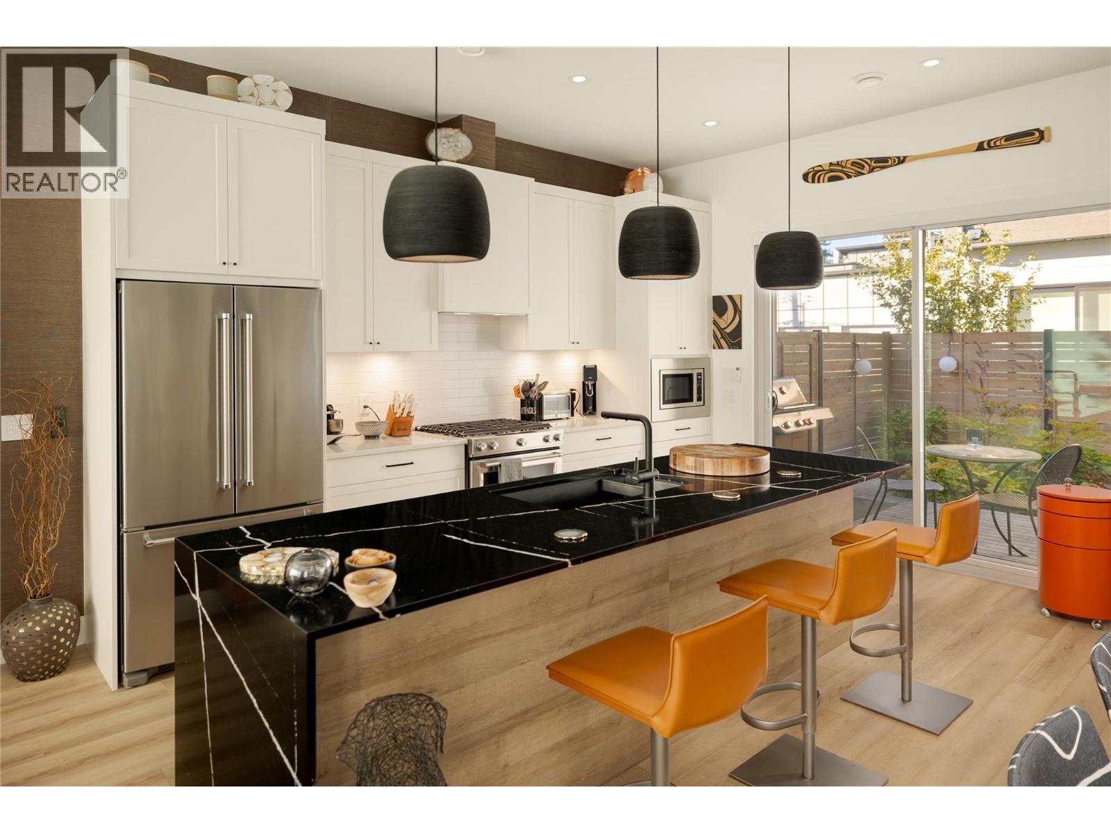 Picture for 884 Patterson  Avenue