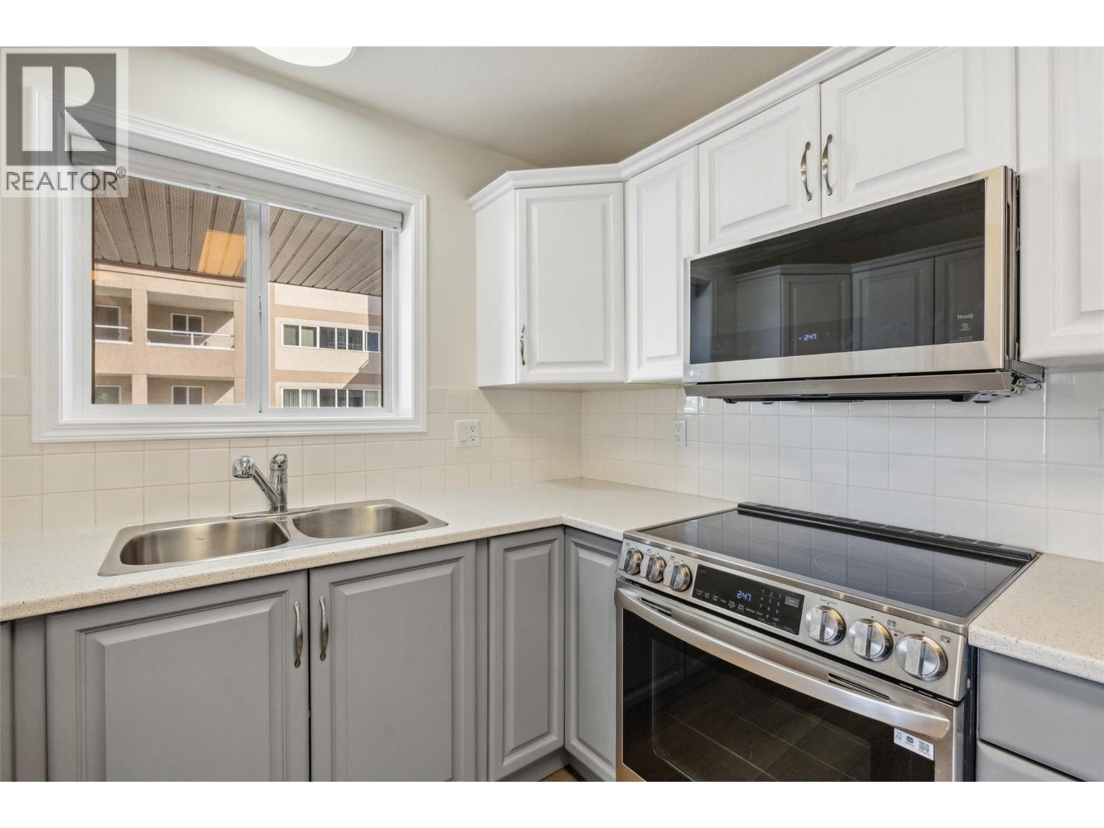 Picture for Unit #307, 1967 Underhill  Street https://www.cirrealty.ca/reb/bc/3/10366023_10.jpg