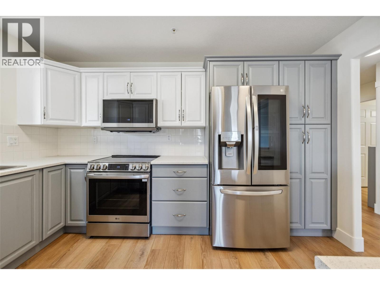 Picture for Unit #307, 1967 Underhill  Street https://www.cirrealty.ca/reb/bc/3/10366023_15.jpg