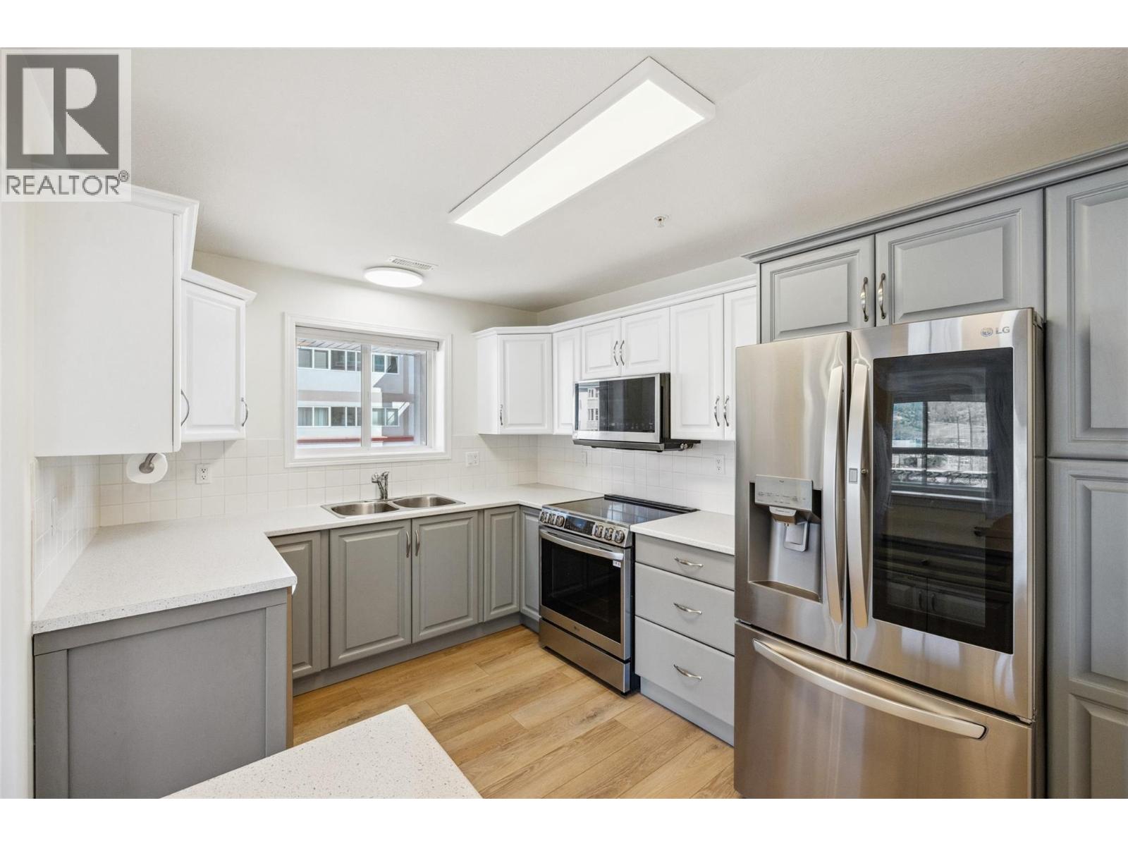 Picture for Unit #307, 1967 Underhill  Street https://www.cirrealty.ca/reb/bc/3/10366023_16.jpg