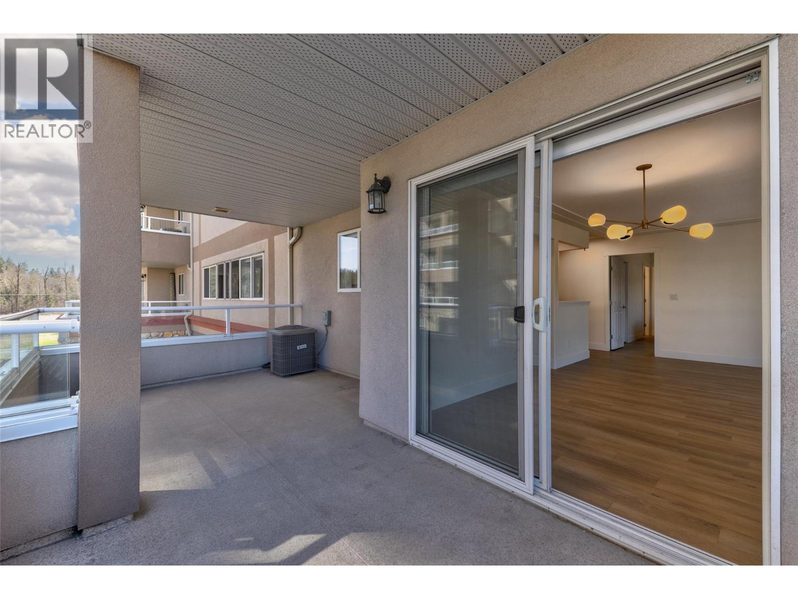 Picture for Unit #307, 1967 Underhill  Street https://www.cirrealty.ca/reb/bc/3/10366023_24.jpg