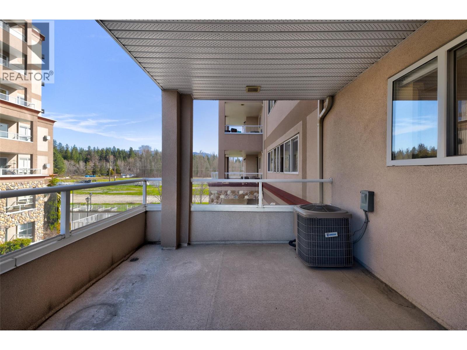 Picture for Unit #307, 1967 Underhill  Street https://www.cirrealty.ca/reb/bc/3/10366023_25.jpg