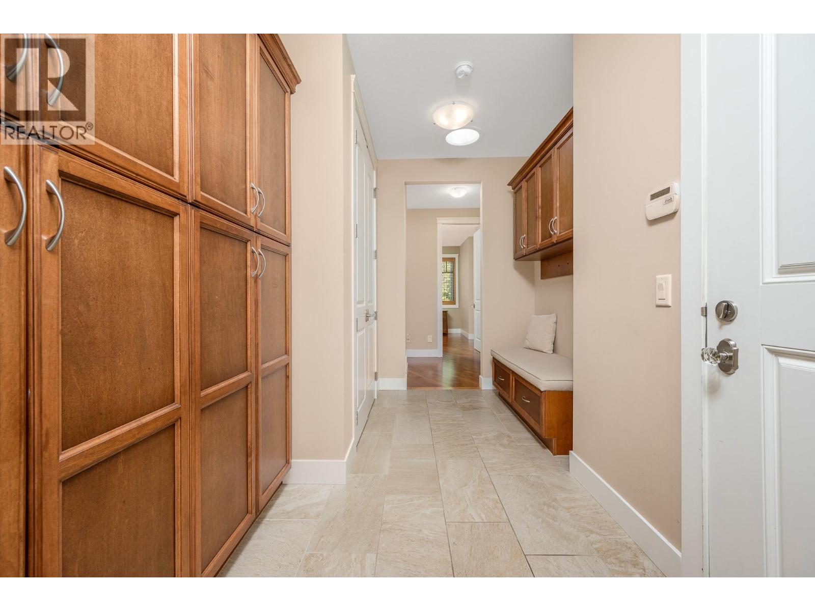 Picture for 1108 Lambert  Lane https://www.cirrealty.ca/reb/bc/3/10366093_29.jpg