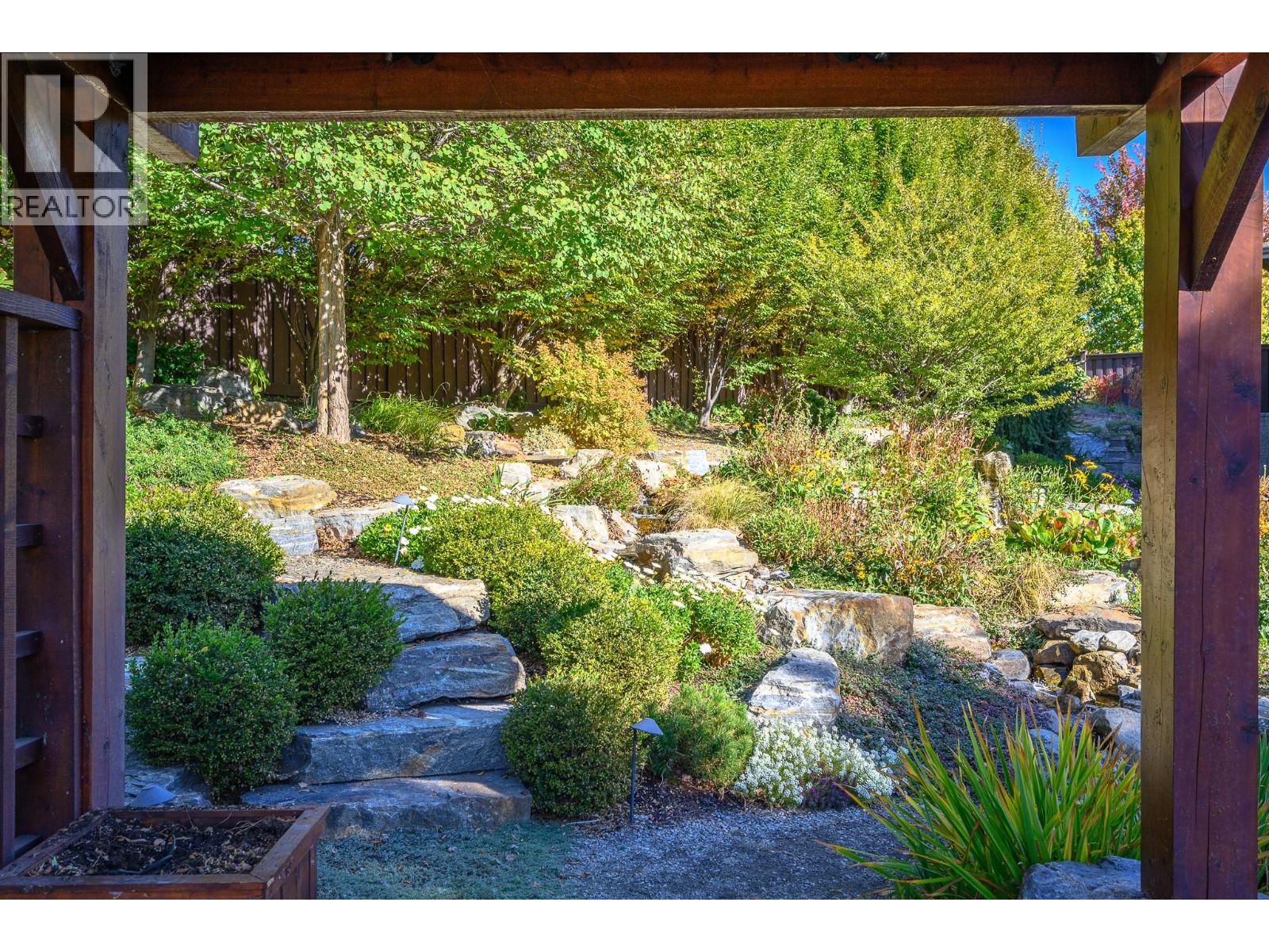 Picture for 1108 Lambert  Lane https://www.cirrealty.ca/reb/bc/3/10366093_37.jpg