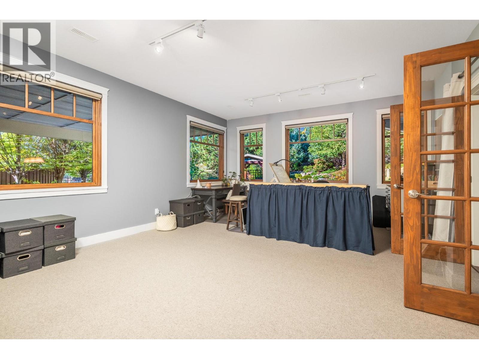 Picture for 1108 Lambert  Lane https://www.cirrealty.ca/reb/bc/3/10366093_43.jpg