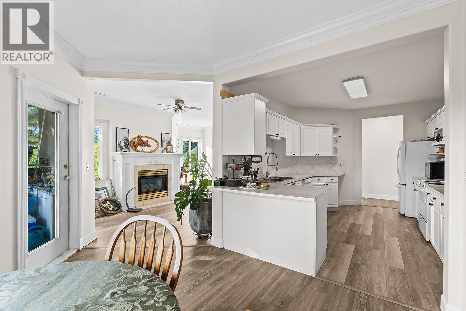 Picture for Unit #203, 1940 Richter  Street