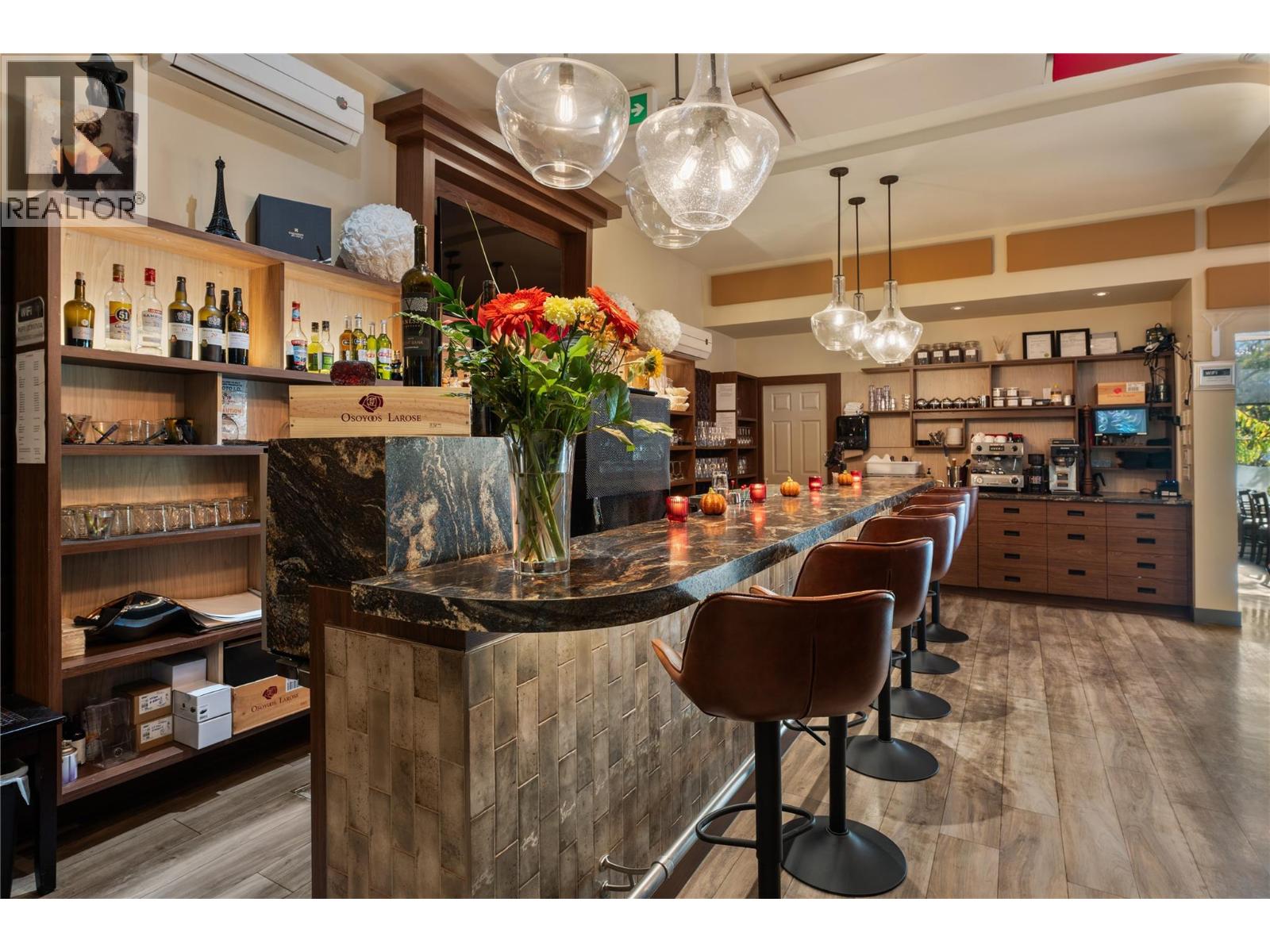 Picture for 8312 74  Avenue https://www.cirrealty.ca/reb/bc/3/10366113_16.jpg