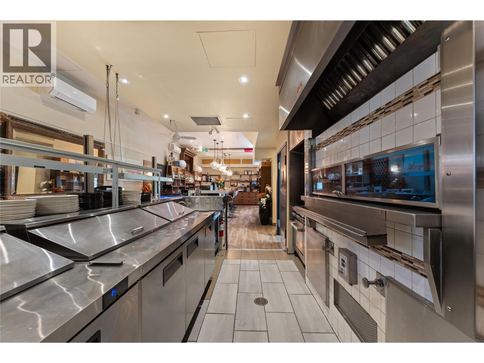 Picture for 8312 74  Avenue https://www.cirrealty.ca/reb/bc/3/10366113_28.jpg