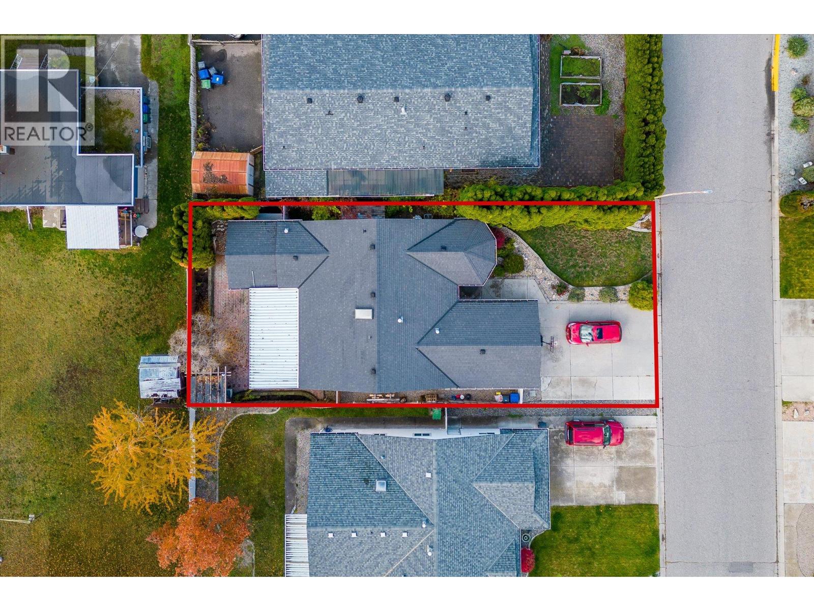 Picture for 3430 Silverberry  Road https://www.cirrealty.ca/reb/bc/3/10366323_28.jpg