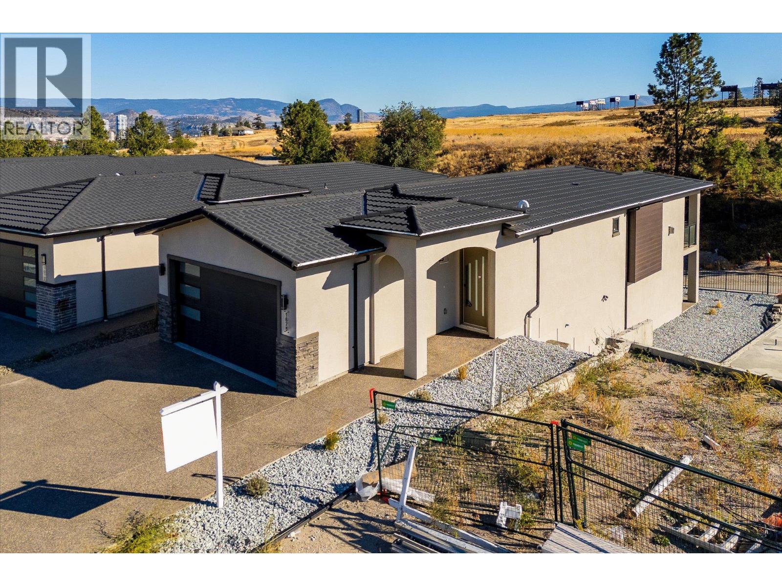 Picture for 1675 HARBOUR VIEW  Crescent https://www.cirrealty.ca/reb/bc/3/10366333_50.jpg