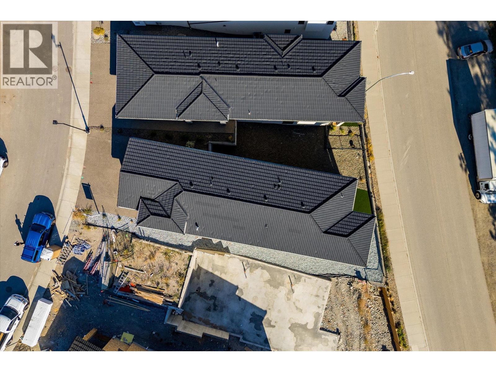 Picture for 1675 HARBOUR VIEW  Crescent https://www.cirrealty.ca/reb/bc/3/10366333_53.jpg