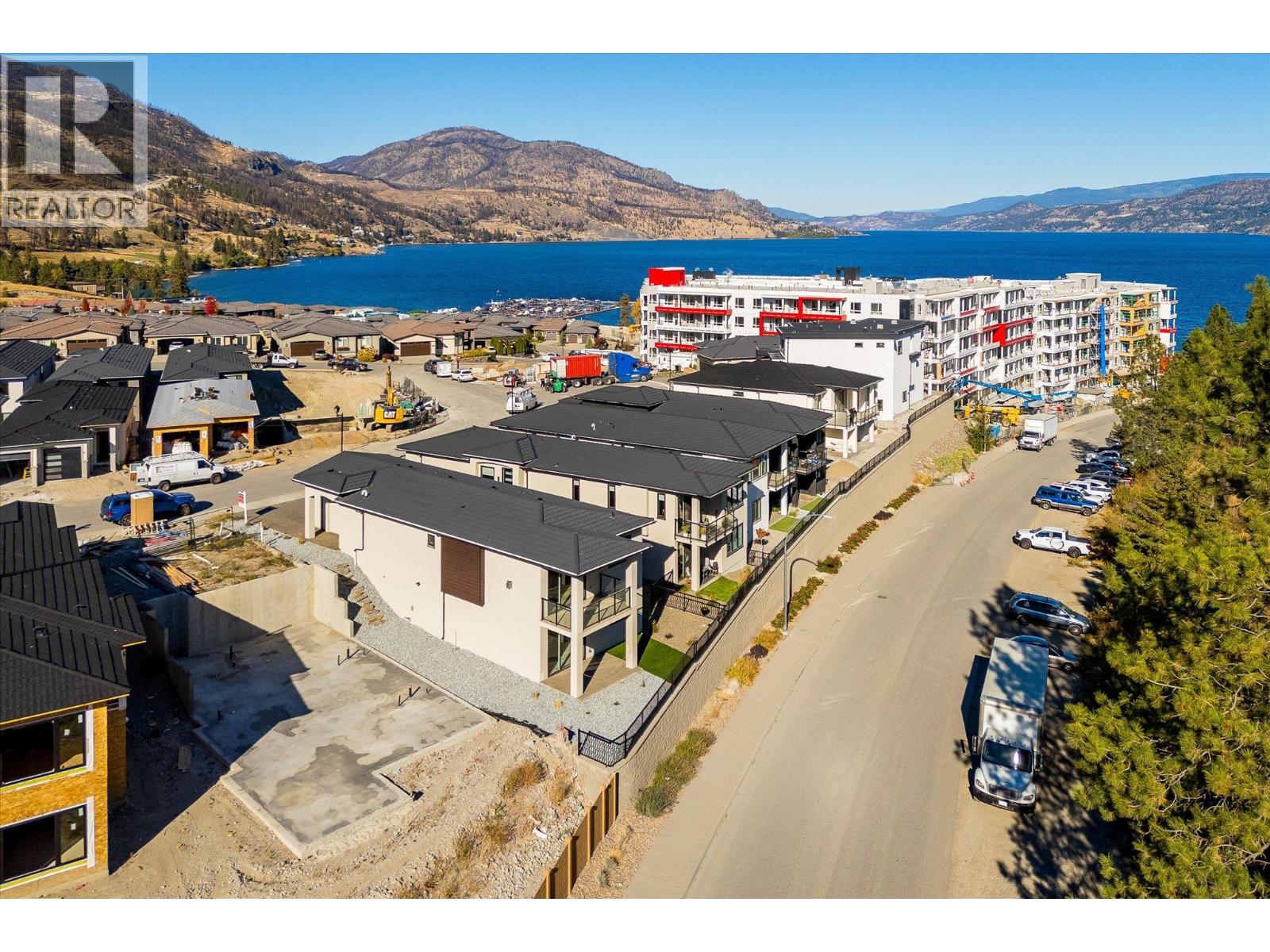 Picture for 1675 HARBOUR VIEW  Crescent https://www.cirrealty.ca/reb/bc/3/10366333_58.jpg