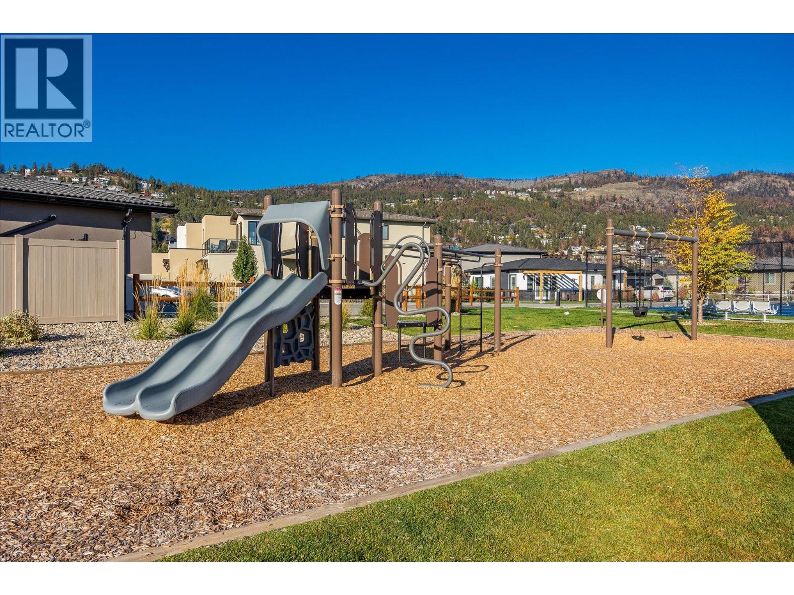 Picture for 1675 HARBOUR VIEW  Crescent https://www.cirrealty.ca/reb/bc/3/10366333_75.jpg