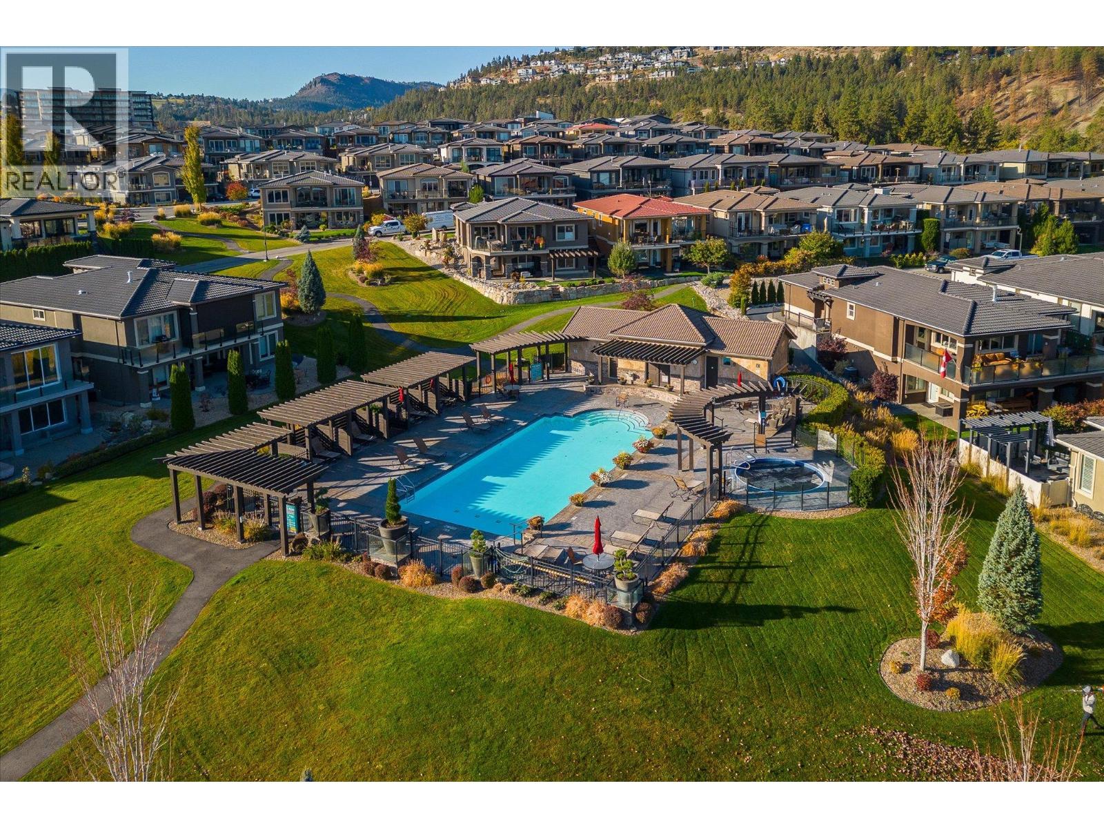 Picture for 1675 HARBOUR VIEW  Crescent https://www.cirrealty.ca/reb/bc/3/10366333_79.jpg
