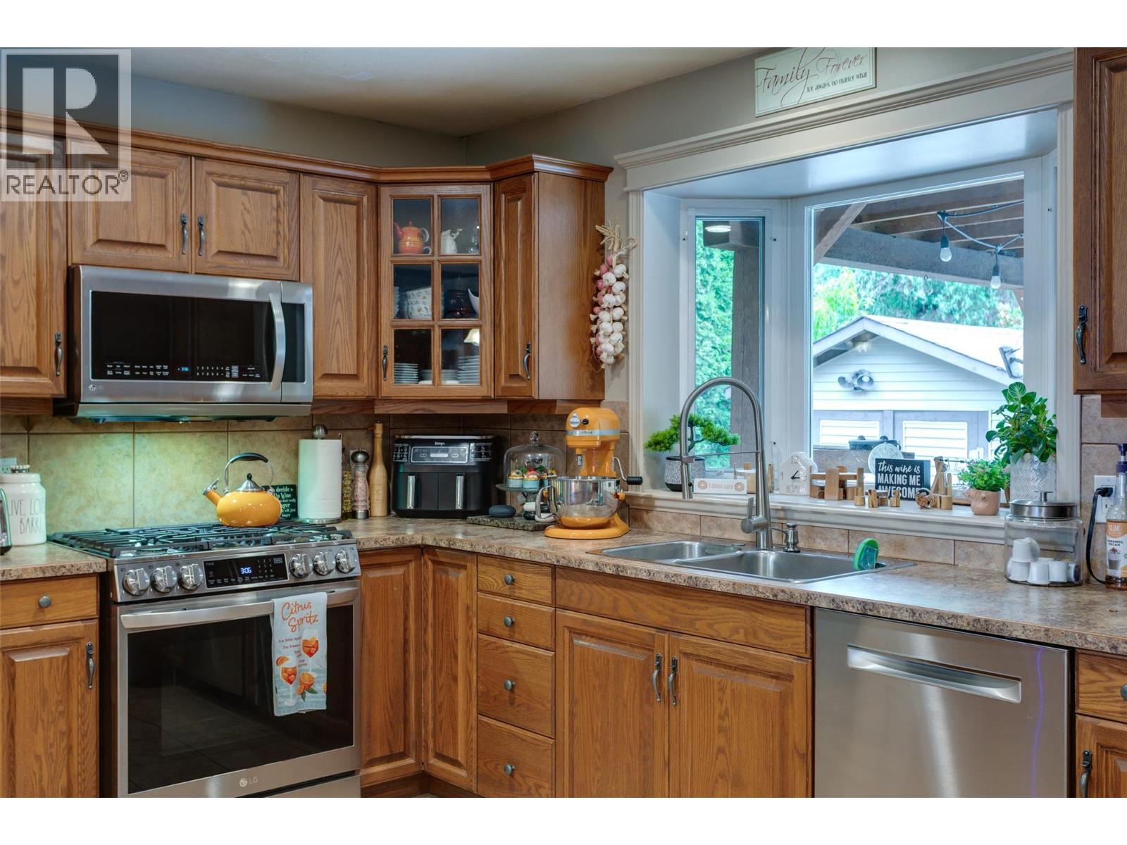 Picture for 2838 Salish  Road https://www.cirrealty.ca/reb/bc/3/10366503_11.jpg
