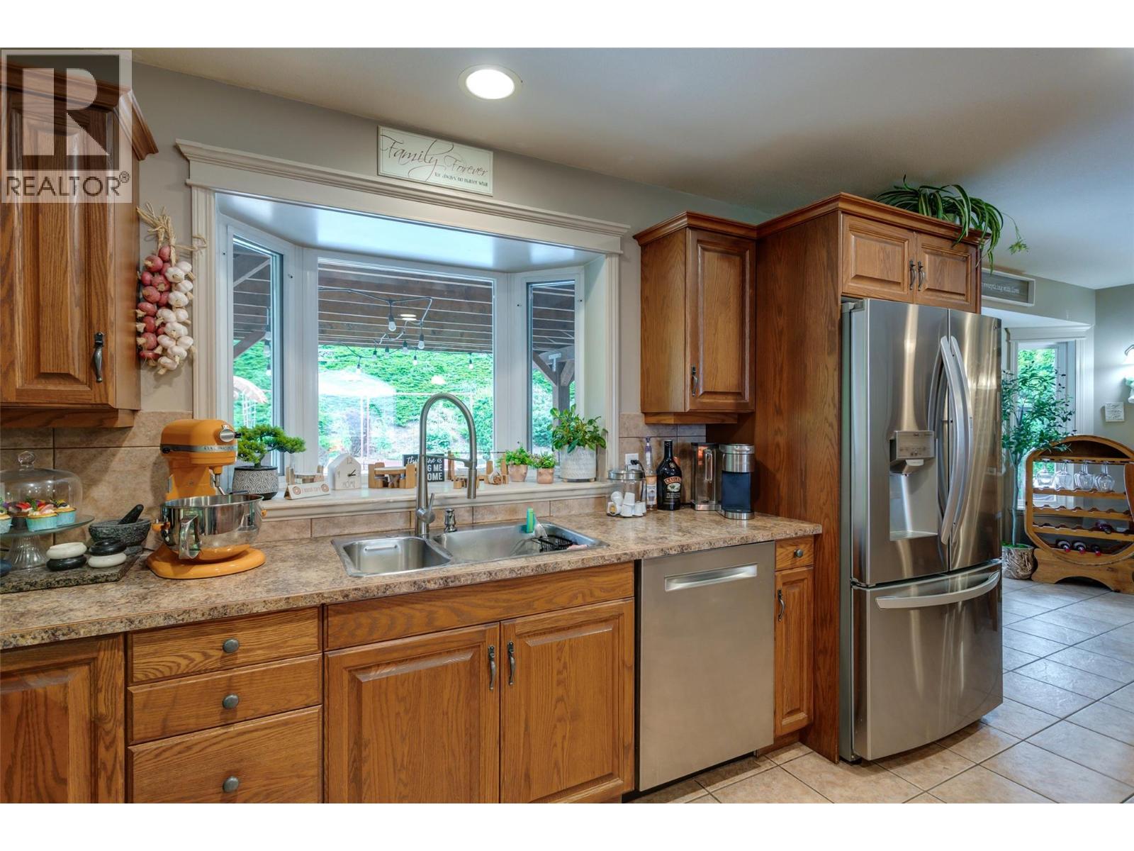 Picture for 2838 Salish  Road https://www.cirrealty.ca/reb/bc/3/10366503_14.jpg