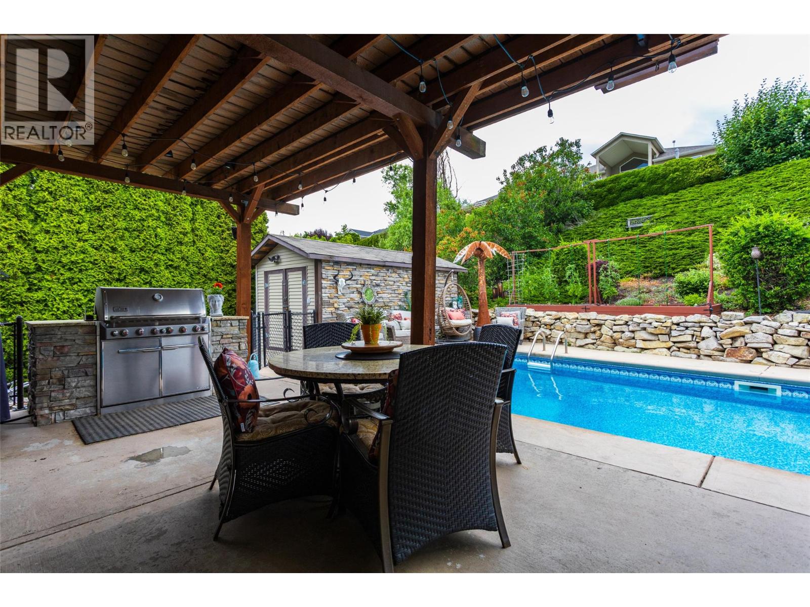 Picture for 2838 Salish  Road https://www.cirrealty.ca/reb/bc/3/10366503_15.jpg