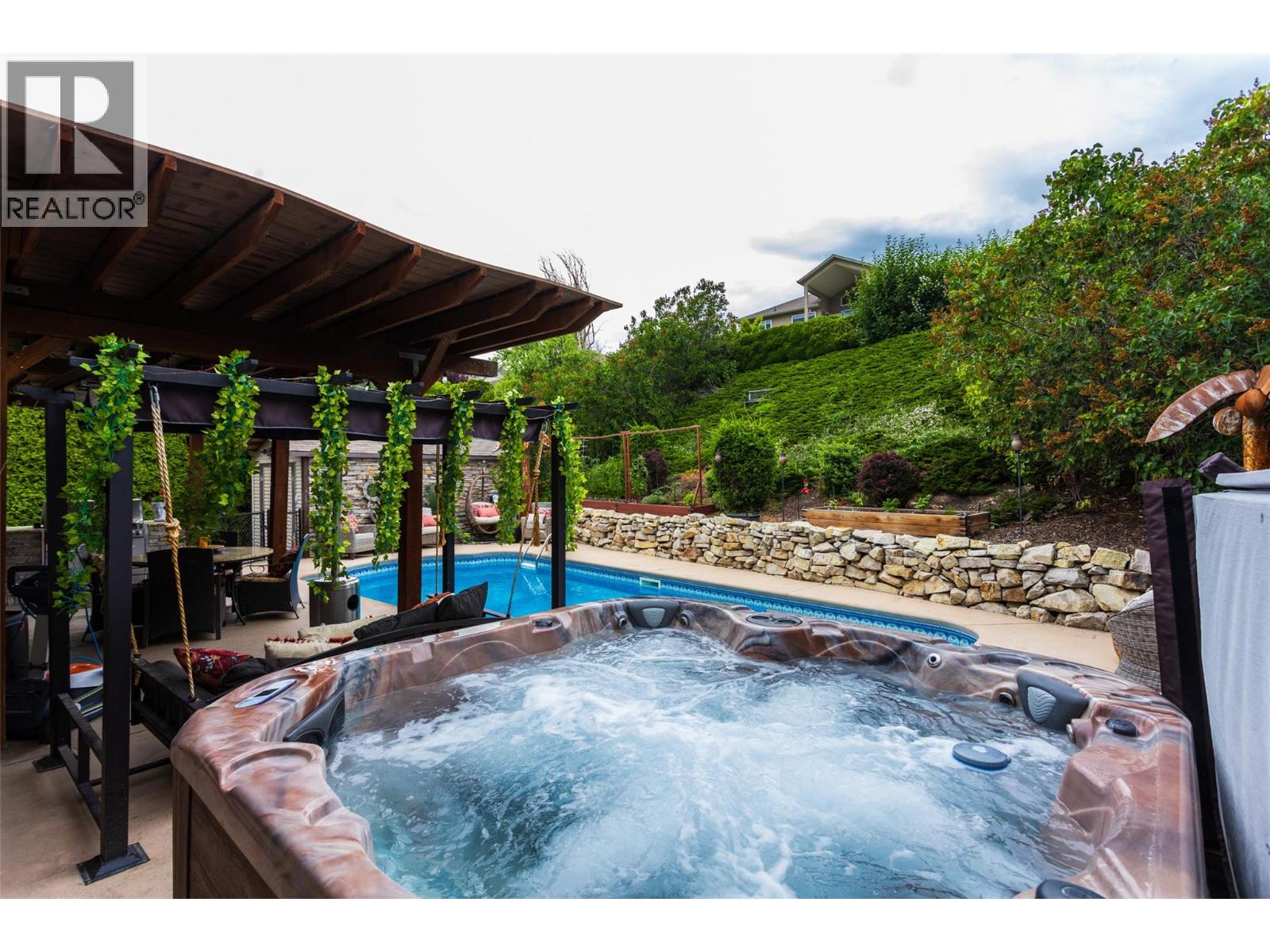 Picture for 2838 Salish  Road https://www.cirrealty.ca/reb/bc/3/10366503_20.jpg