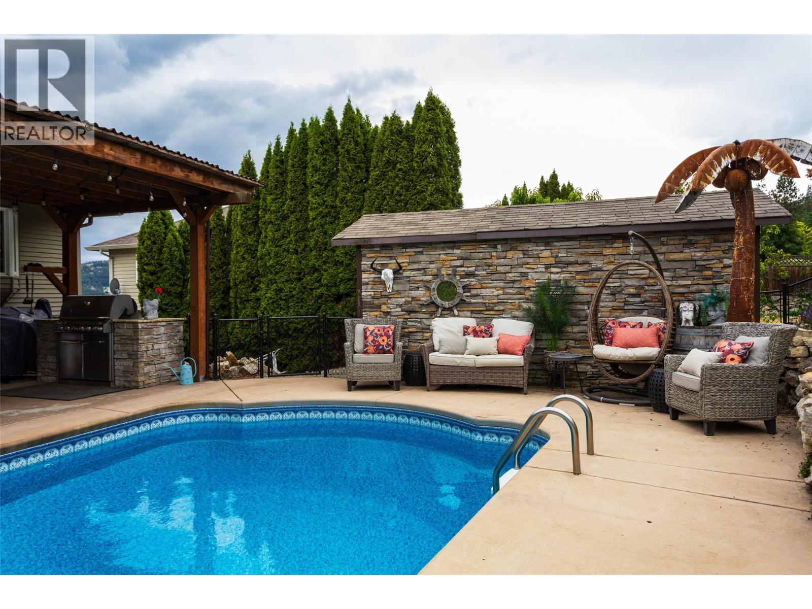 Picture for 2838 Salish  Road https://www.cirrealty.ca/reb/bc/3/10366503_26.jpg