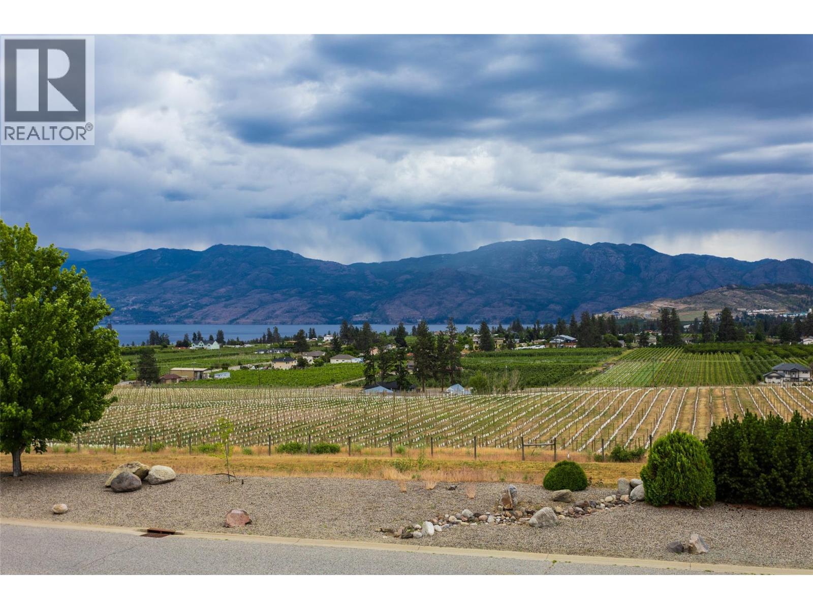 Picture for 2838 Salish  Road https://www.cirrealty.ca/reb/bc/3/10366503_36.jpg