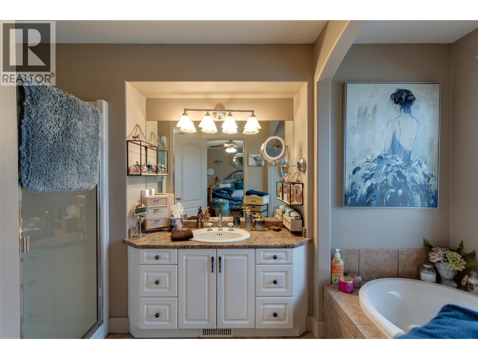 Picture for 2838 Salish  Road https://www.cirrealty.ca/reb/bc/3/10366503_40.jpg