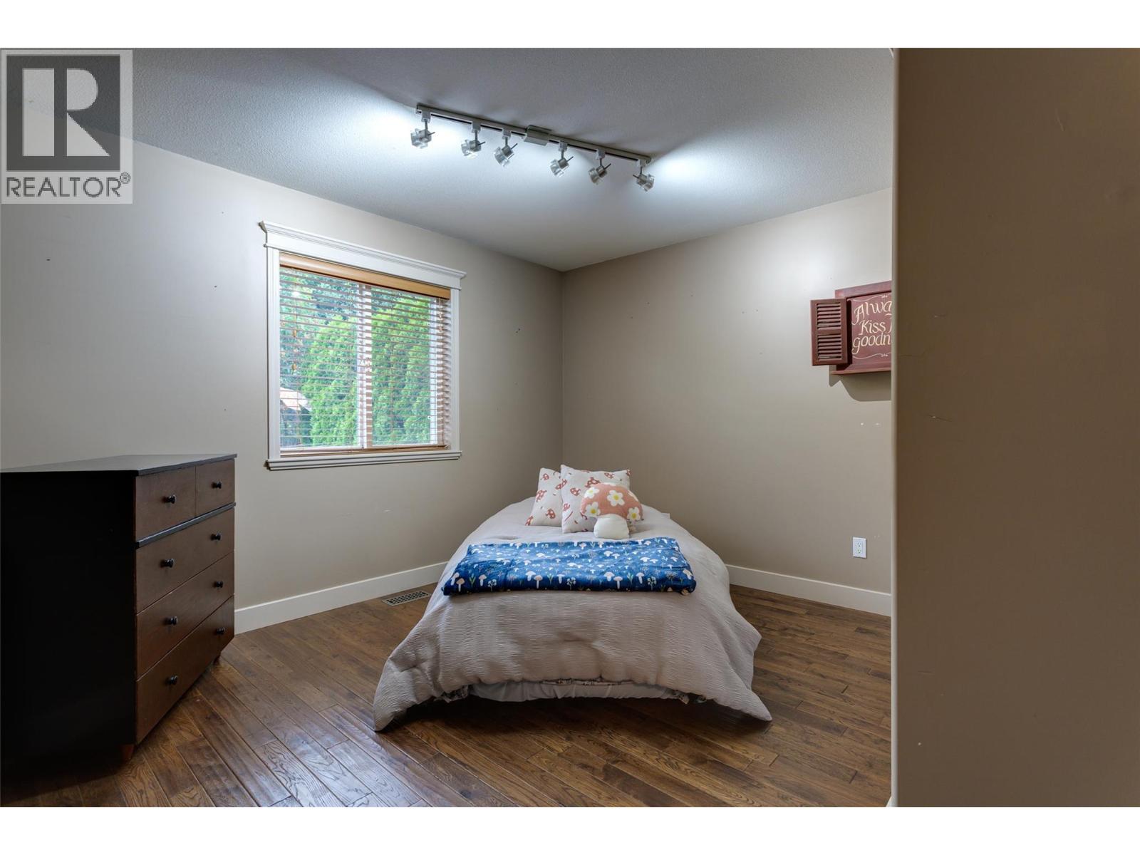 Picture for 2838 Salish  Road https://www.cirrealty.ca/reb/bc/3/10366503_44.jpg