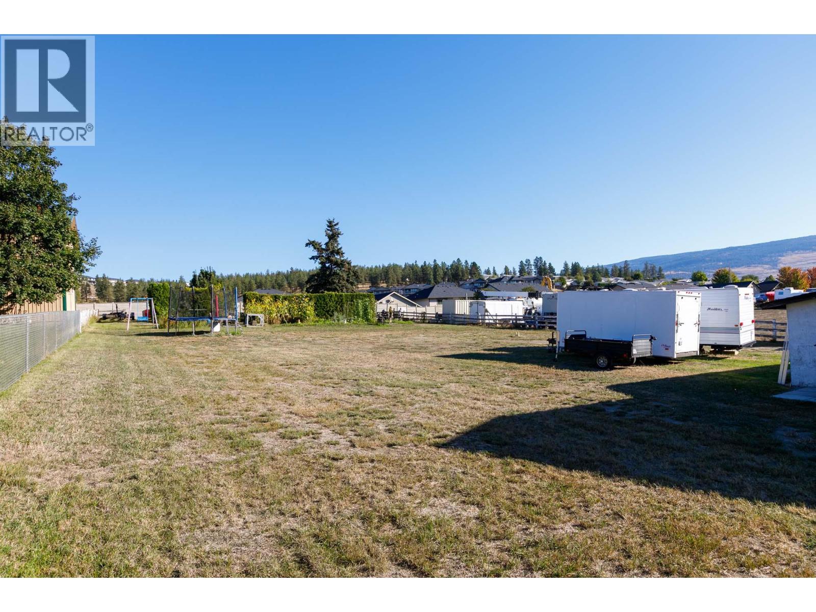 Picture for 3116 Appaloosa  Road https://www.cirrealty.ca/reb/bc/3/10366513_30.jpg